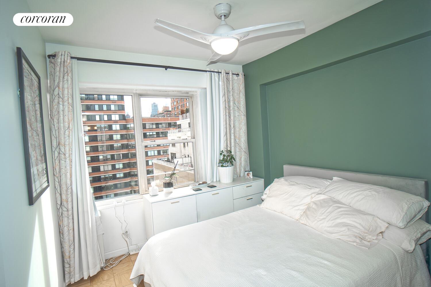 #6 photo, 370 E 76TH Street, Lenox Hill , NY 10021