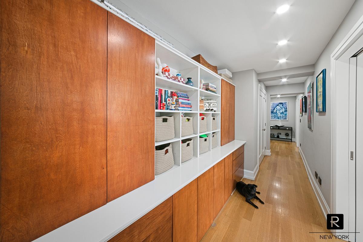 #11 photo, 240 E 55th Street, マンハッタン Turtle Bay , NY 10022