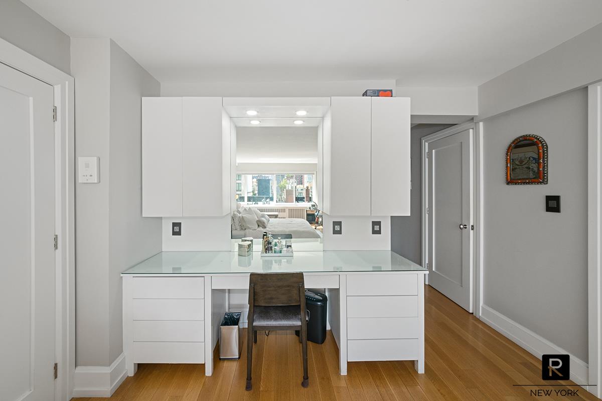 #13 photo, 240 E 55th Street, マンハッタン Turtle Bay , NY 10022