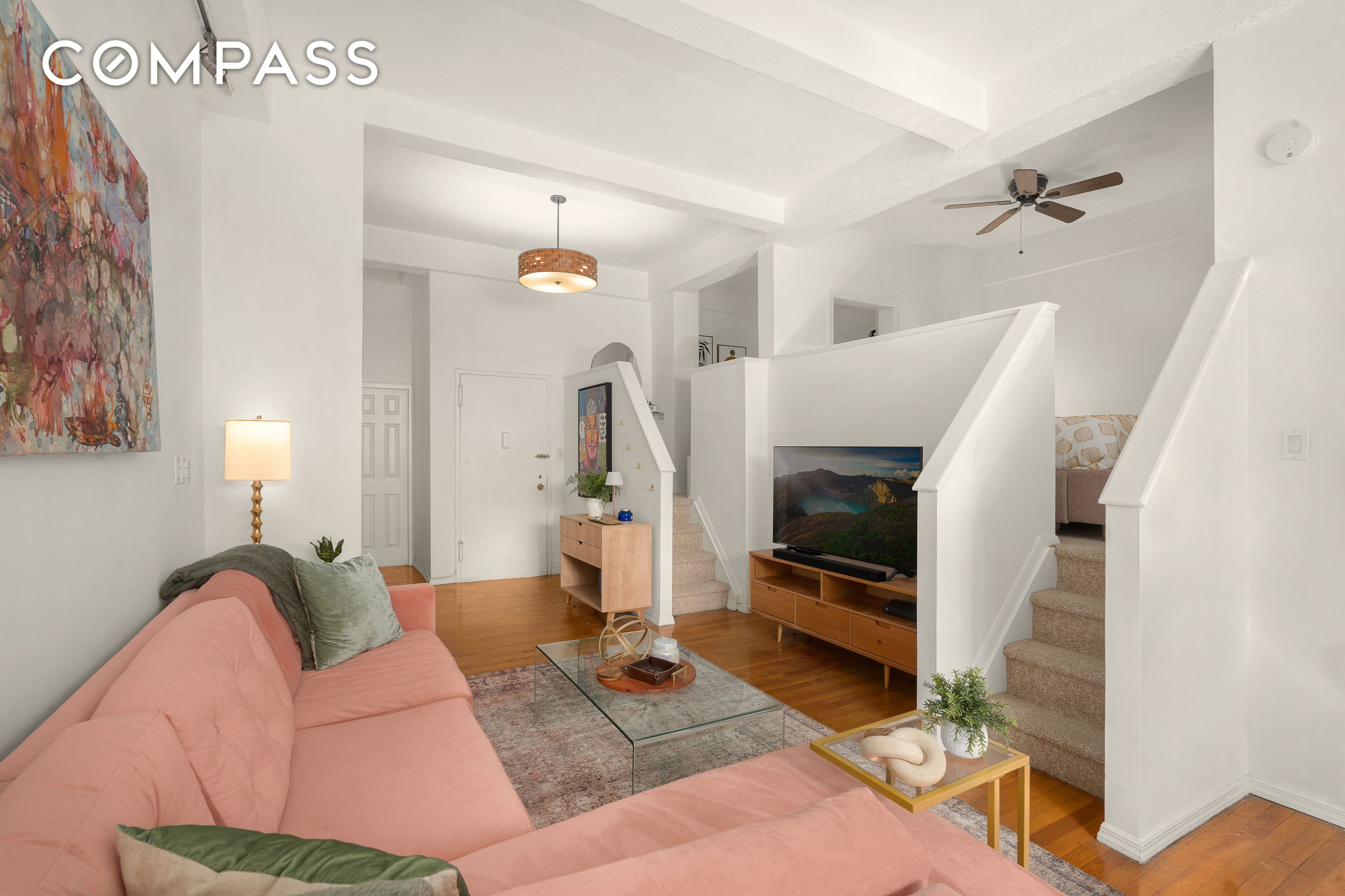 #3 photo, 241 E 76th Street, Lenox Hill , NY 10021