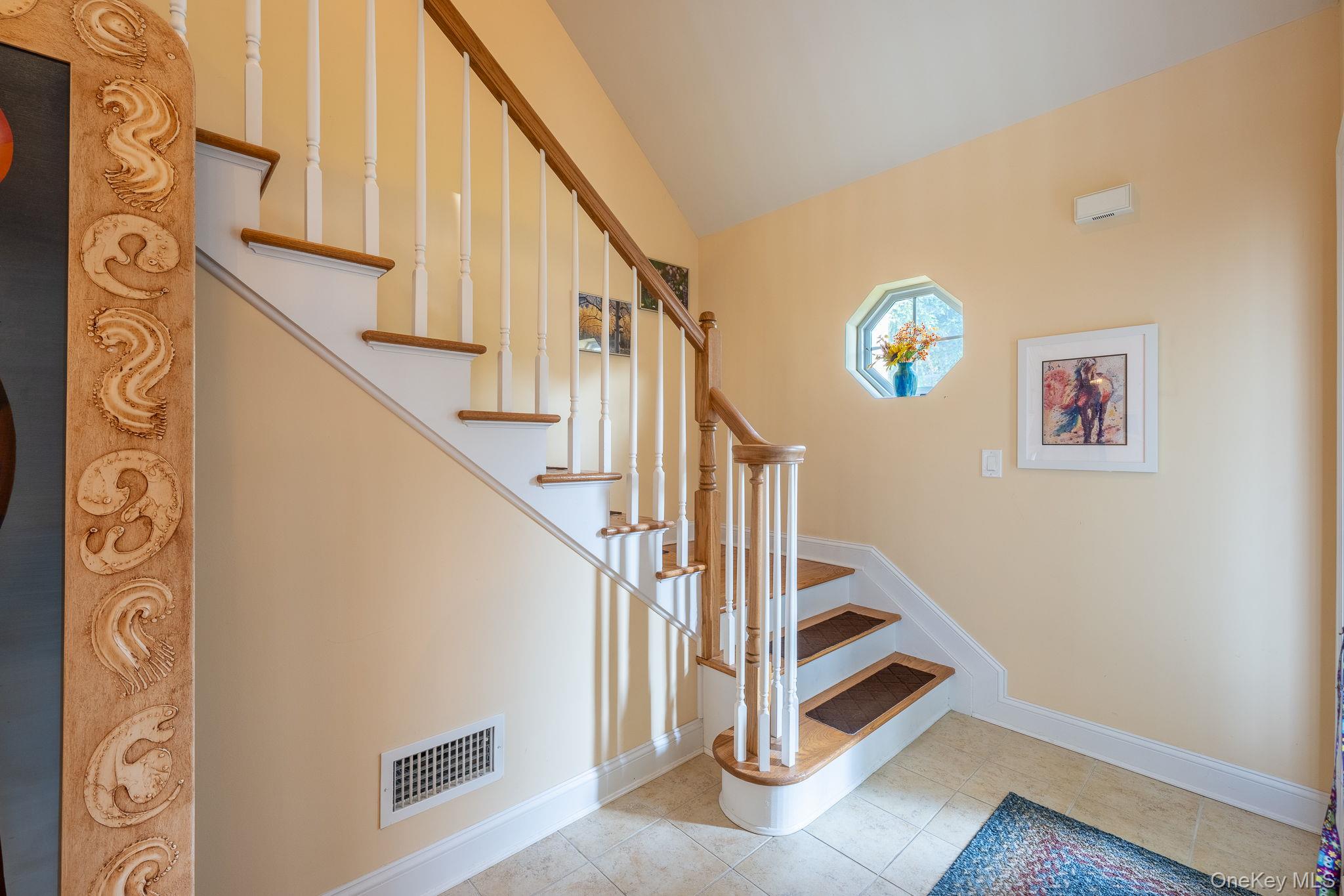 #16 photo, 18 Kennsington Court, サフォーク郡 Riverhead , NY 11901