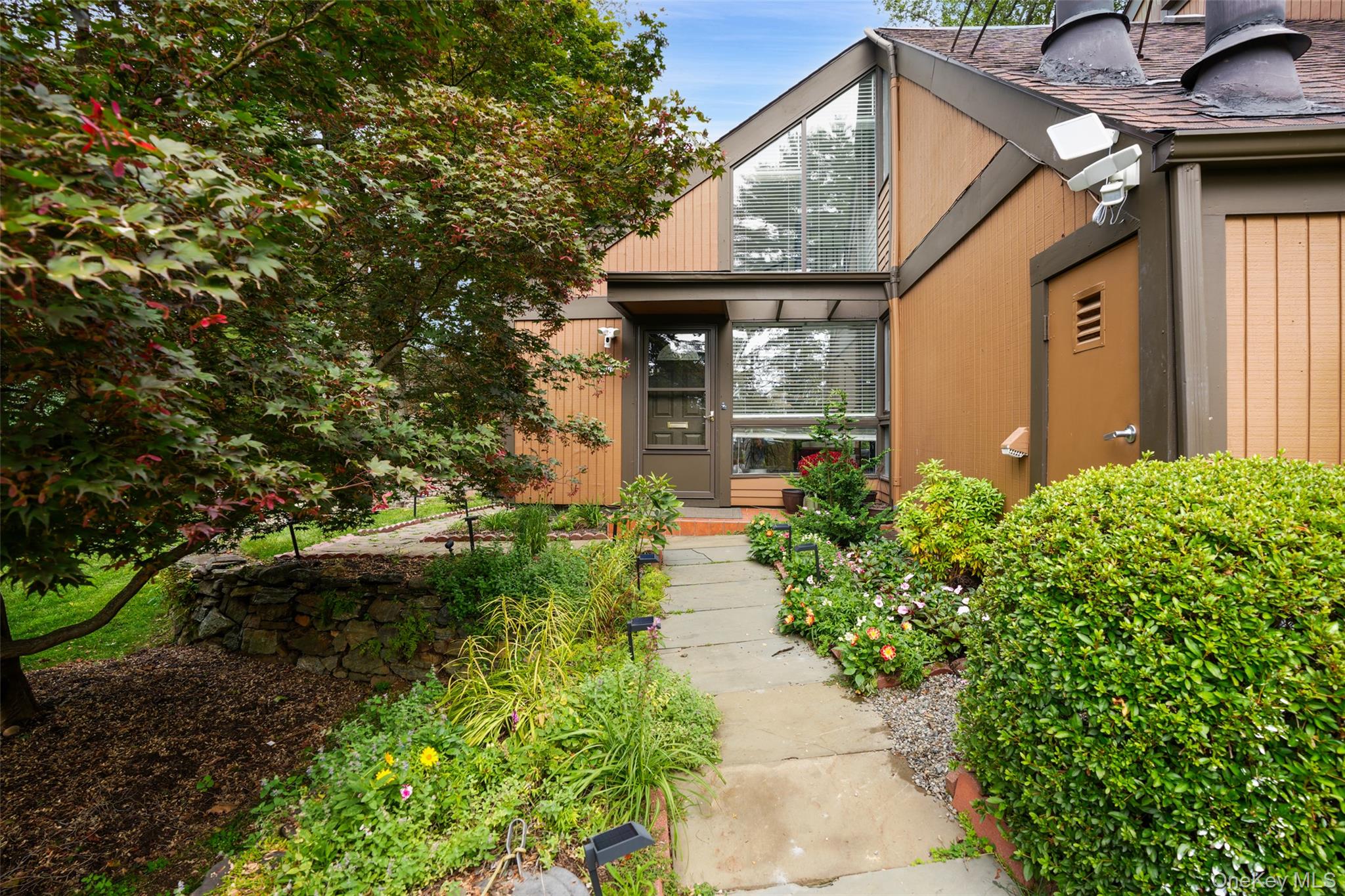 #1 photo, 110 Round Hill Road, Dobbs Ferry , NY 10522