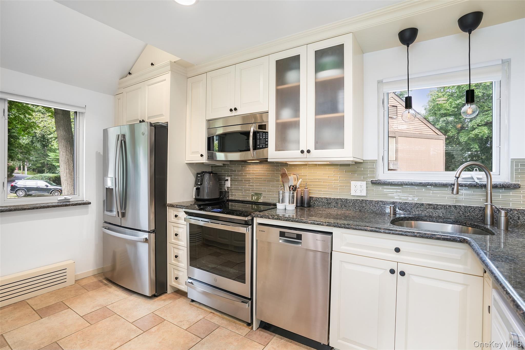 #10 photo, 110 Round Hill Road, Dobbs Ferry , NY 10522