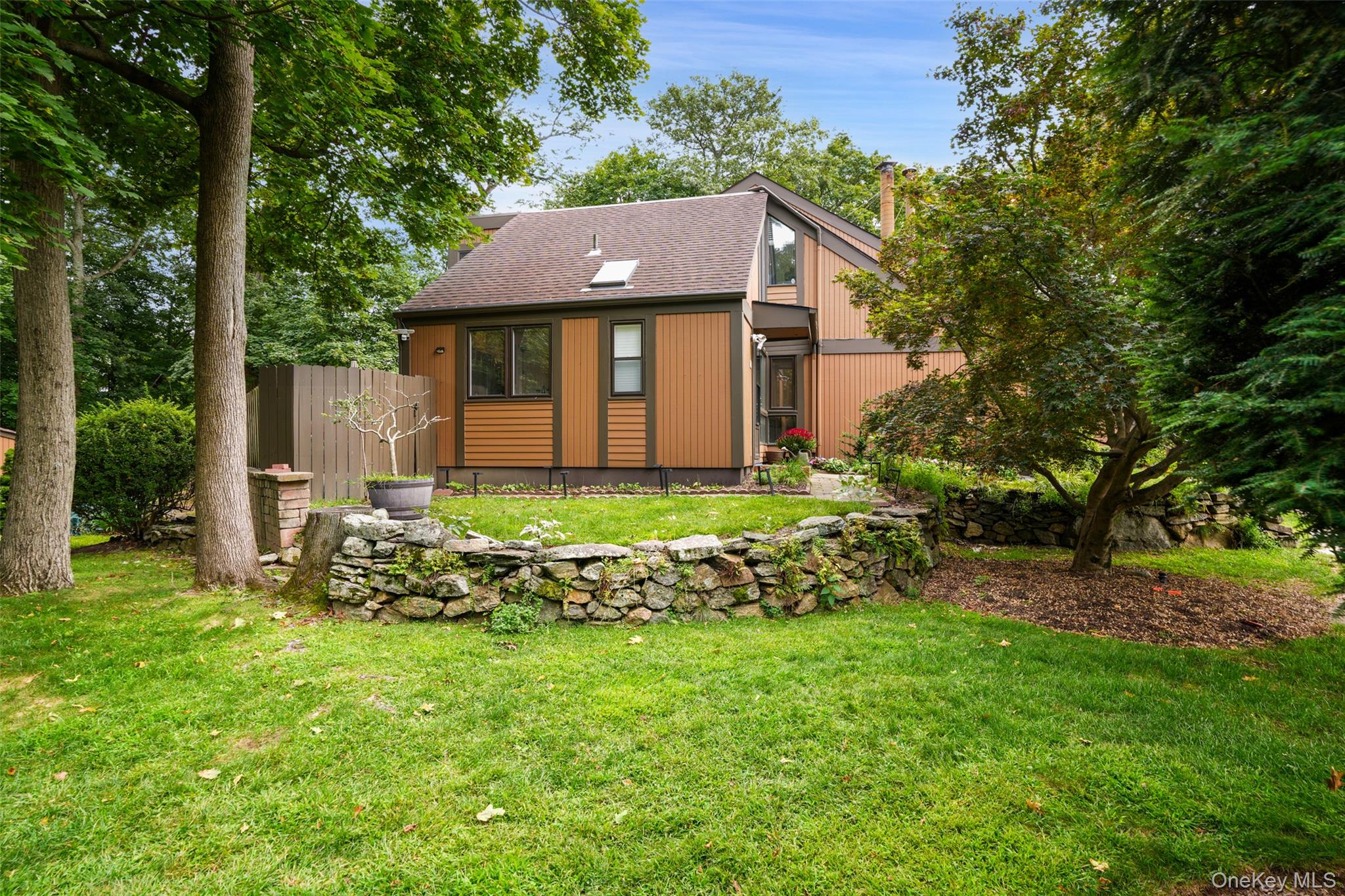 #2 photo, 110 Round Hill Road, Dobbs Ferry , NY 10522