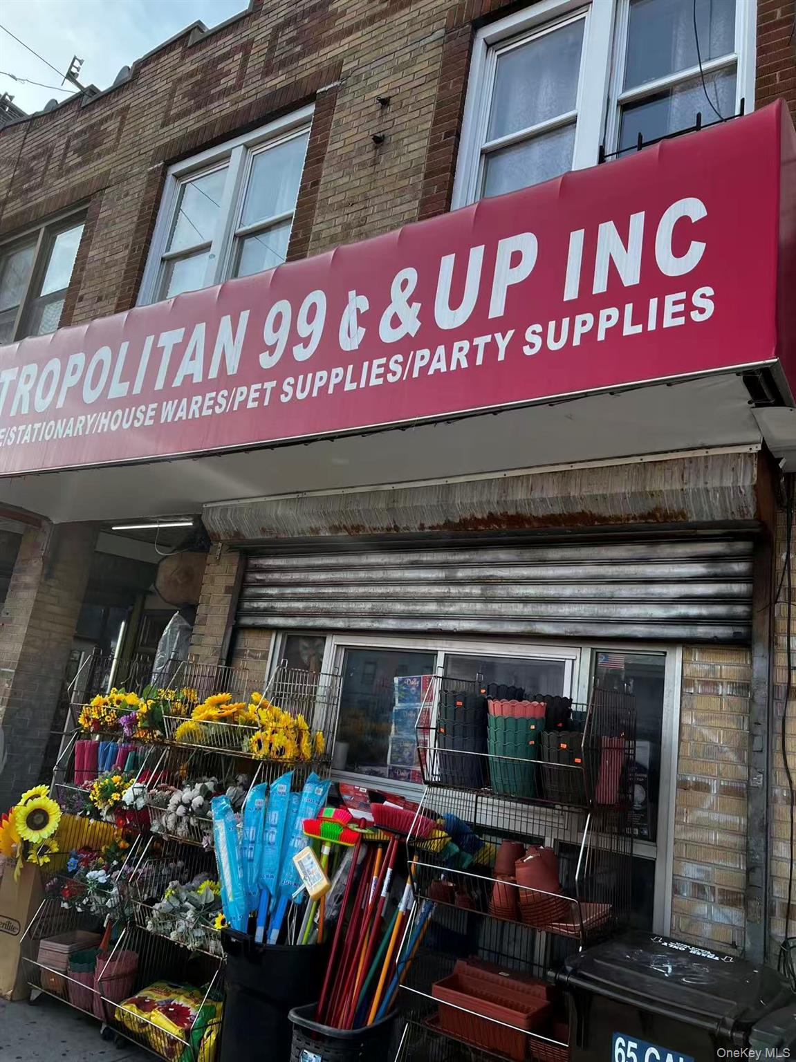 #1 photo, 56-17 Metropolitan Avenue, クイーンズ区 Ridgewood , NY 11385