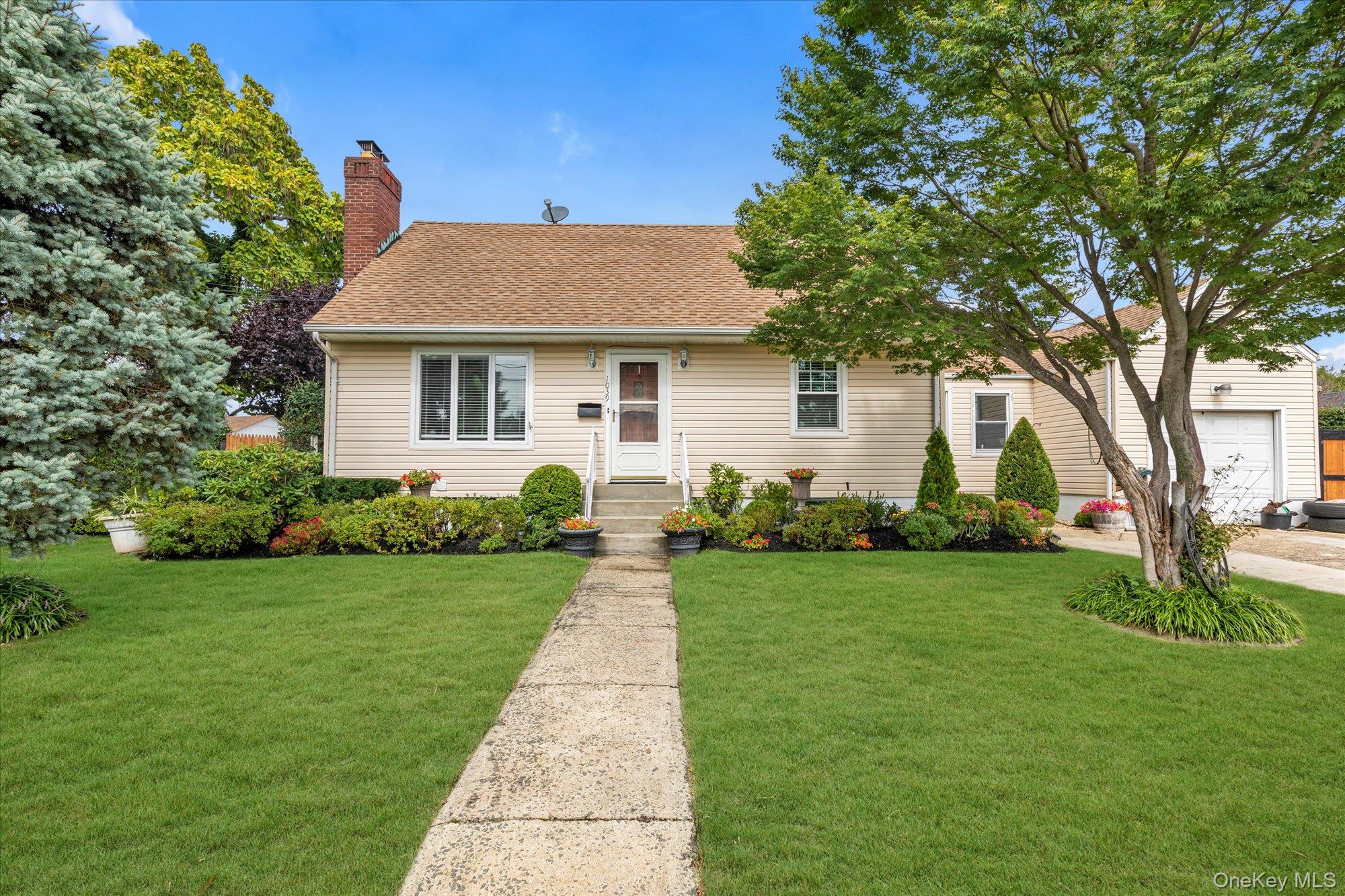 #1 photo, 1039 Elizabeth Street, מחוז נסאו Baldwin , NY 11510