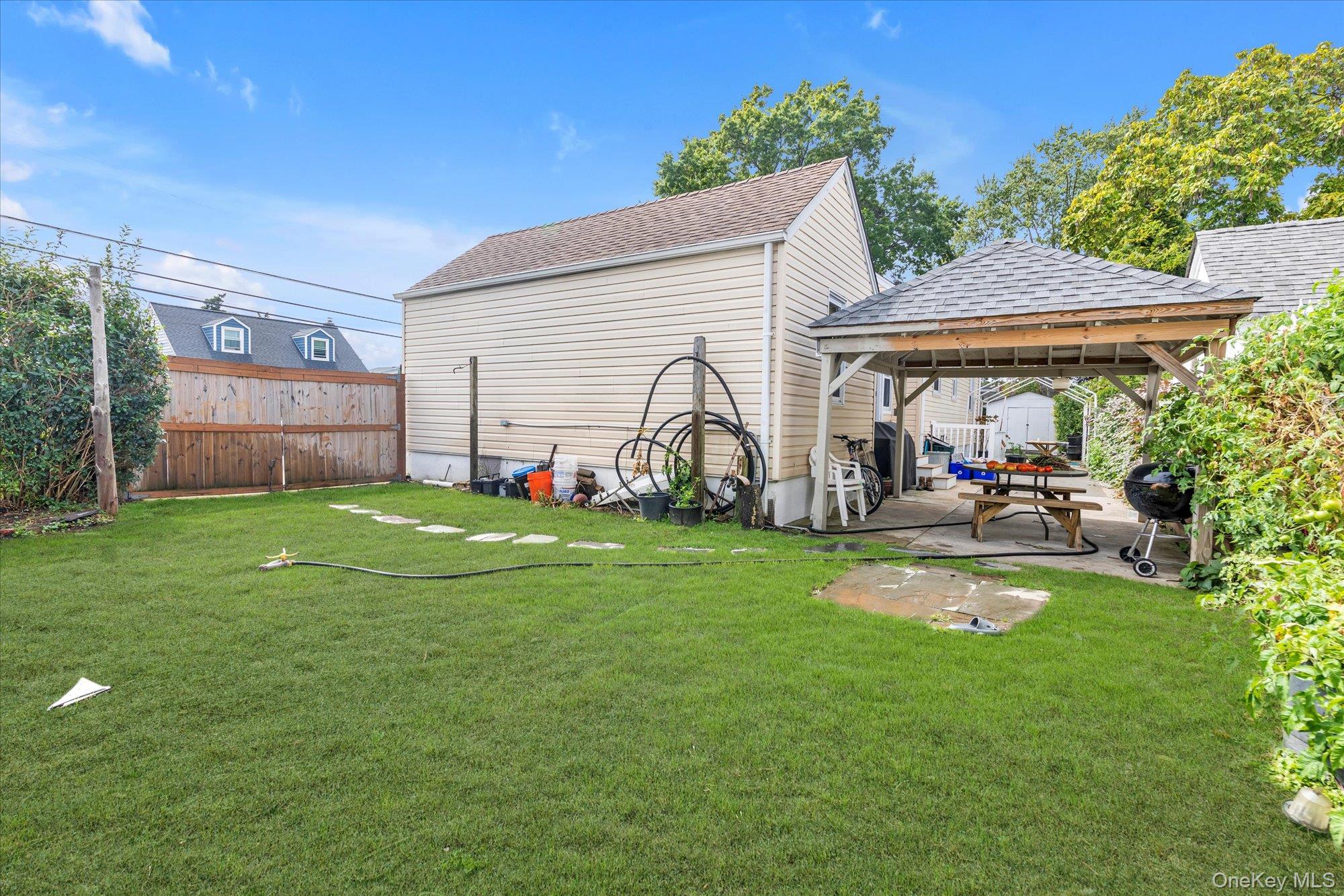 #17 photo, 1039 Elizabeth Street, מחוז נסאו Baldwin , NY 11510