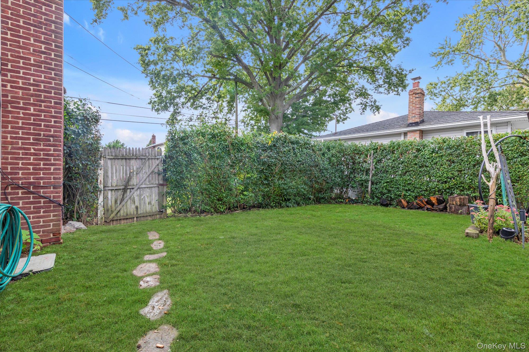 #19 photo, 1039 Elizabeth Street, מחוז נסאו Baldwin , NY 11510