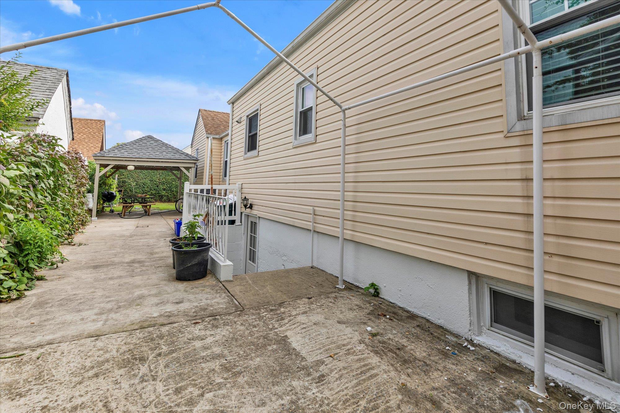 #20 photo, 1039 Elizabeth Street, מחוז נסאו Baldwin , NY 11510