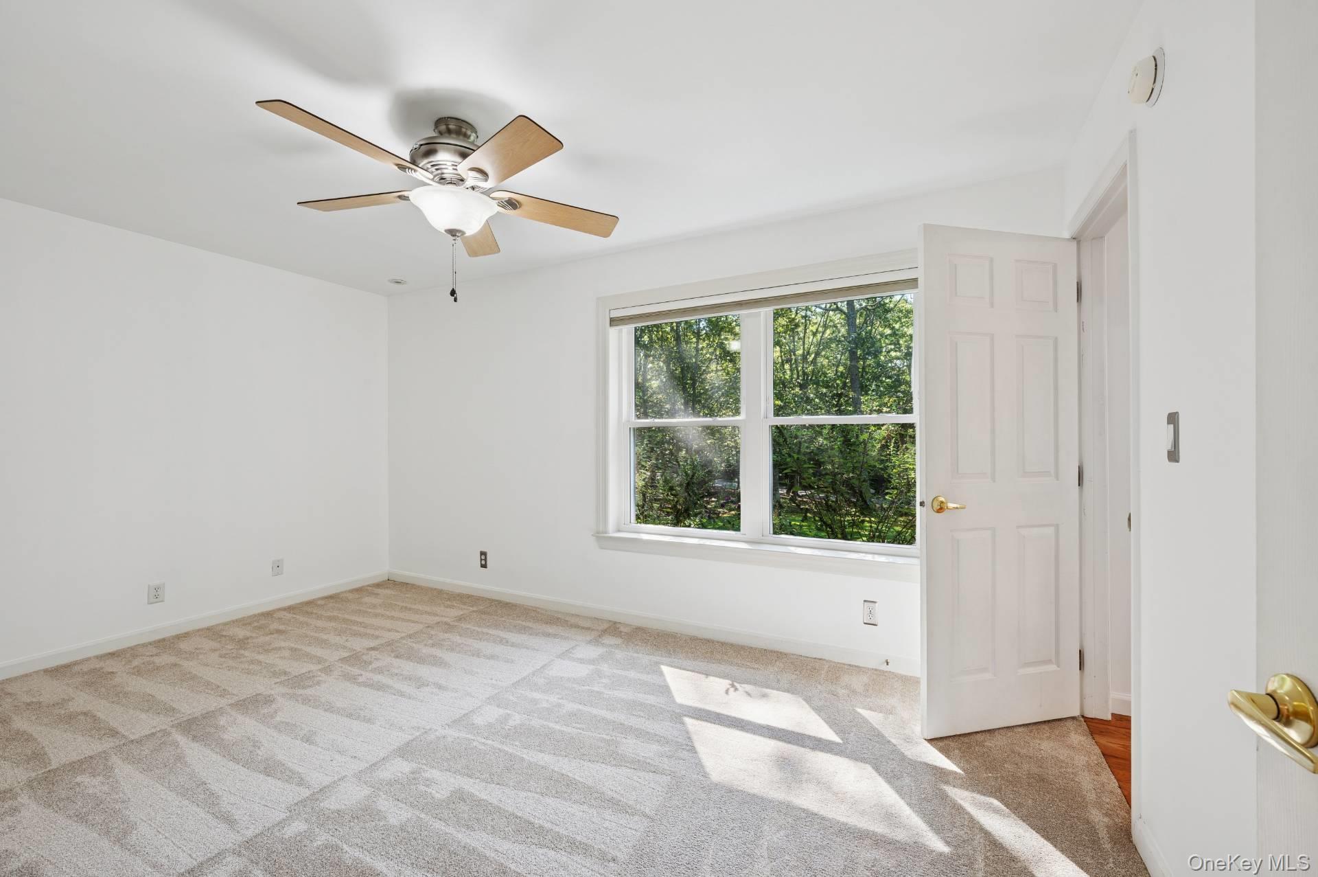 #14 photo, 70 Straight Path, Southampton , NY 11968