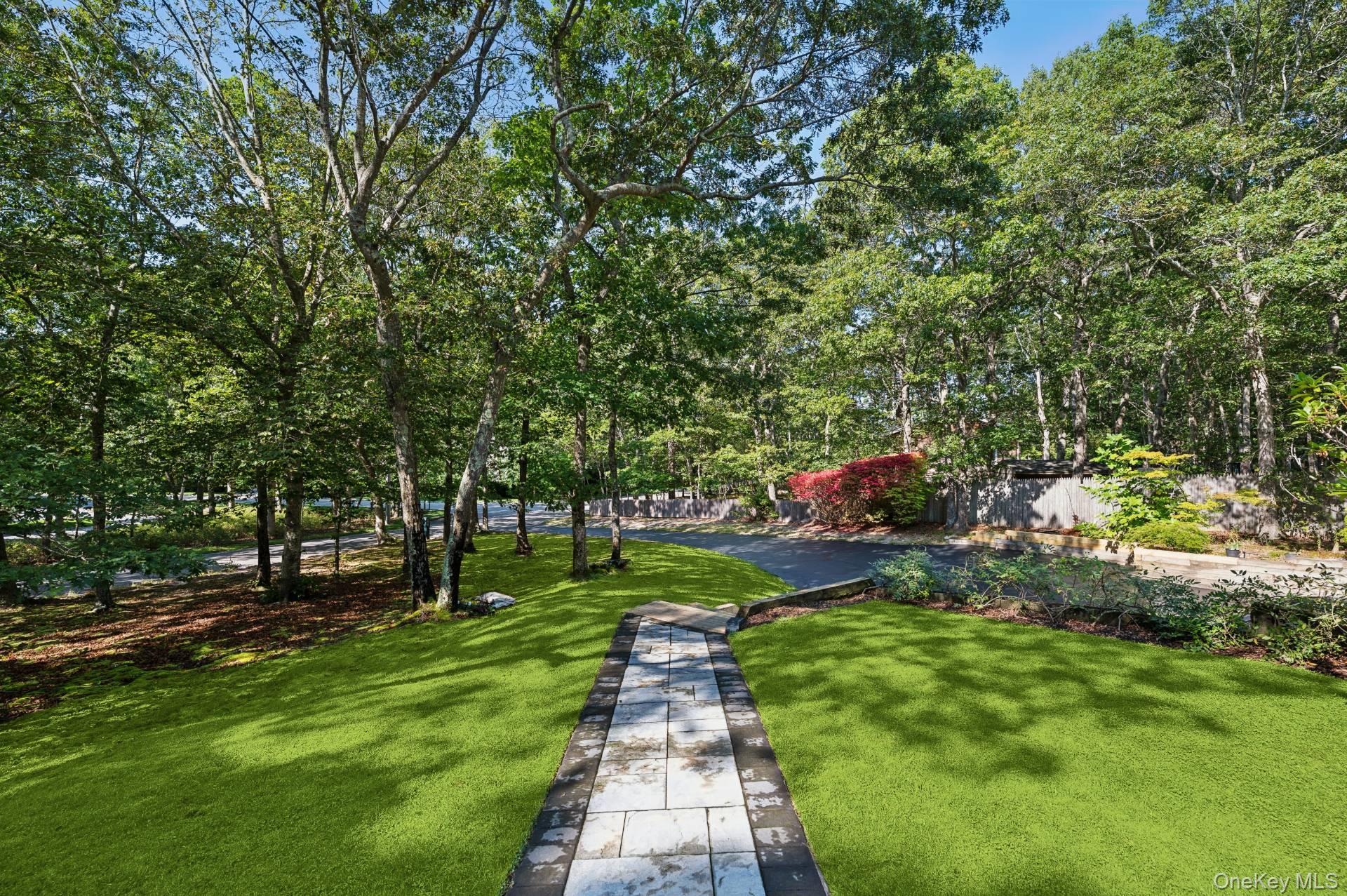 #3 photo, 70 Straight Path, Southampton , NY 11968