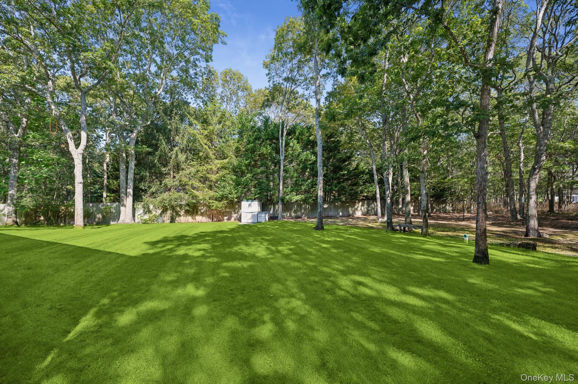 #6 photo, 70 Straight Path, Southampton , NY 11968