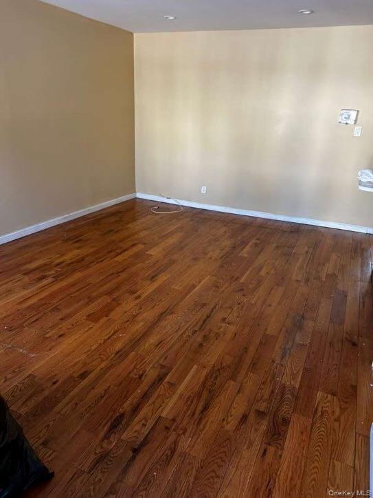 #3 photo, 115-20 217 Street, كوينز Cambria Heights , NY 11411