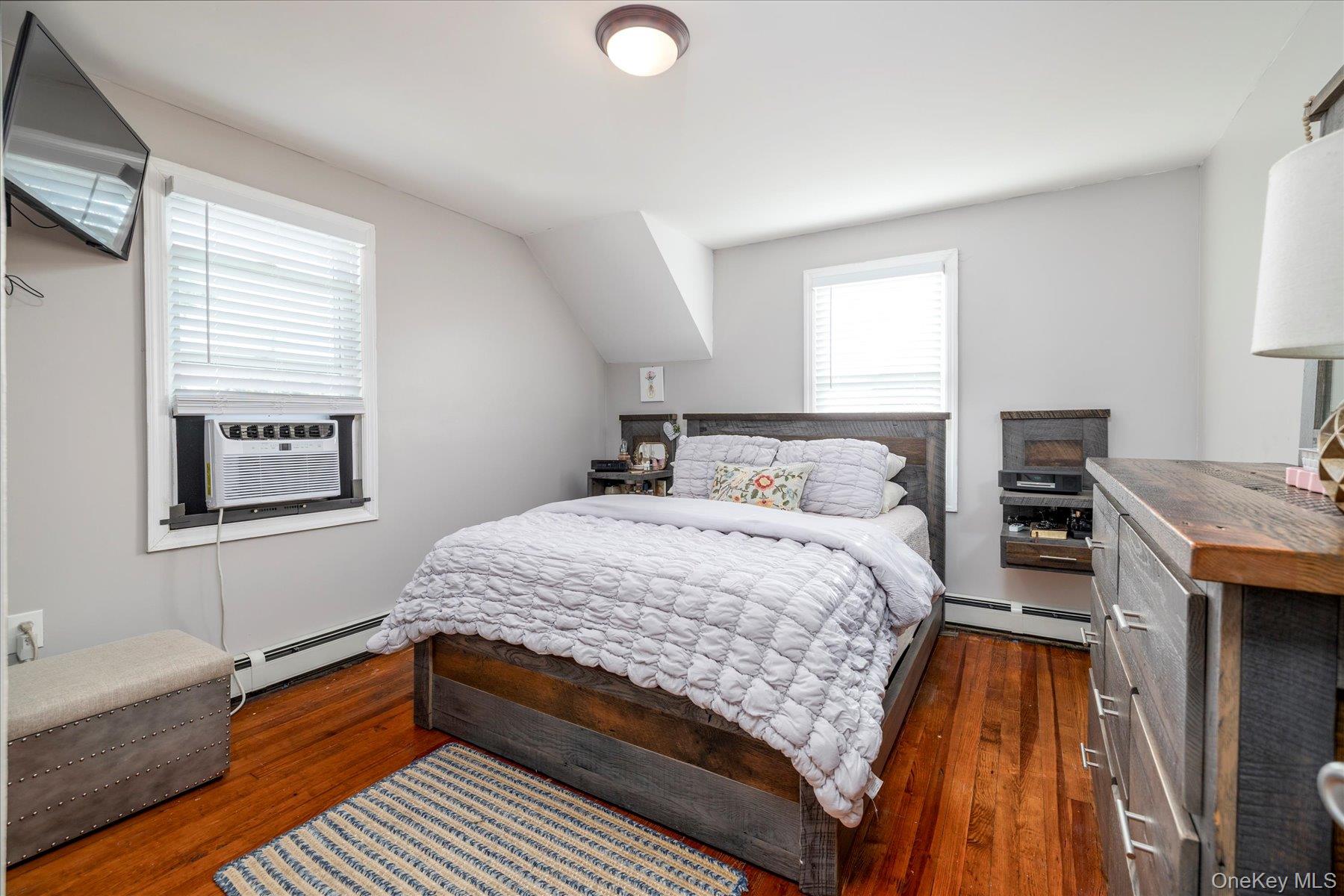 #16 photo, 2989 Grand Boulevard, Baldwin , NY 11510