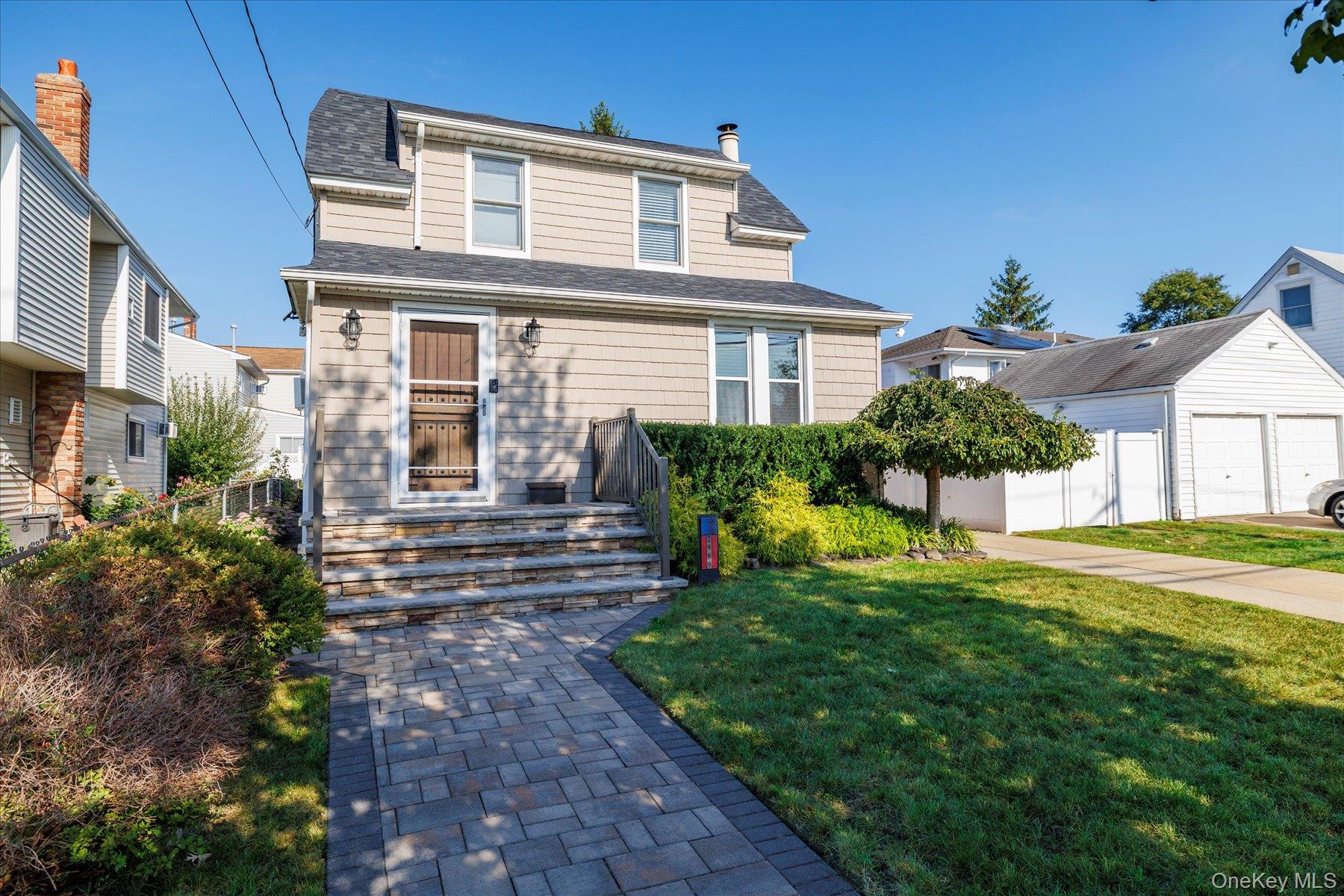 #2 photo, 2989 Grand Boulevard, Baldwin , NY 11510