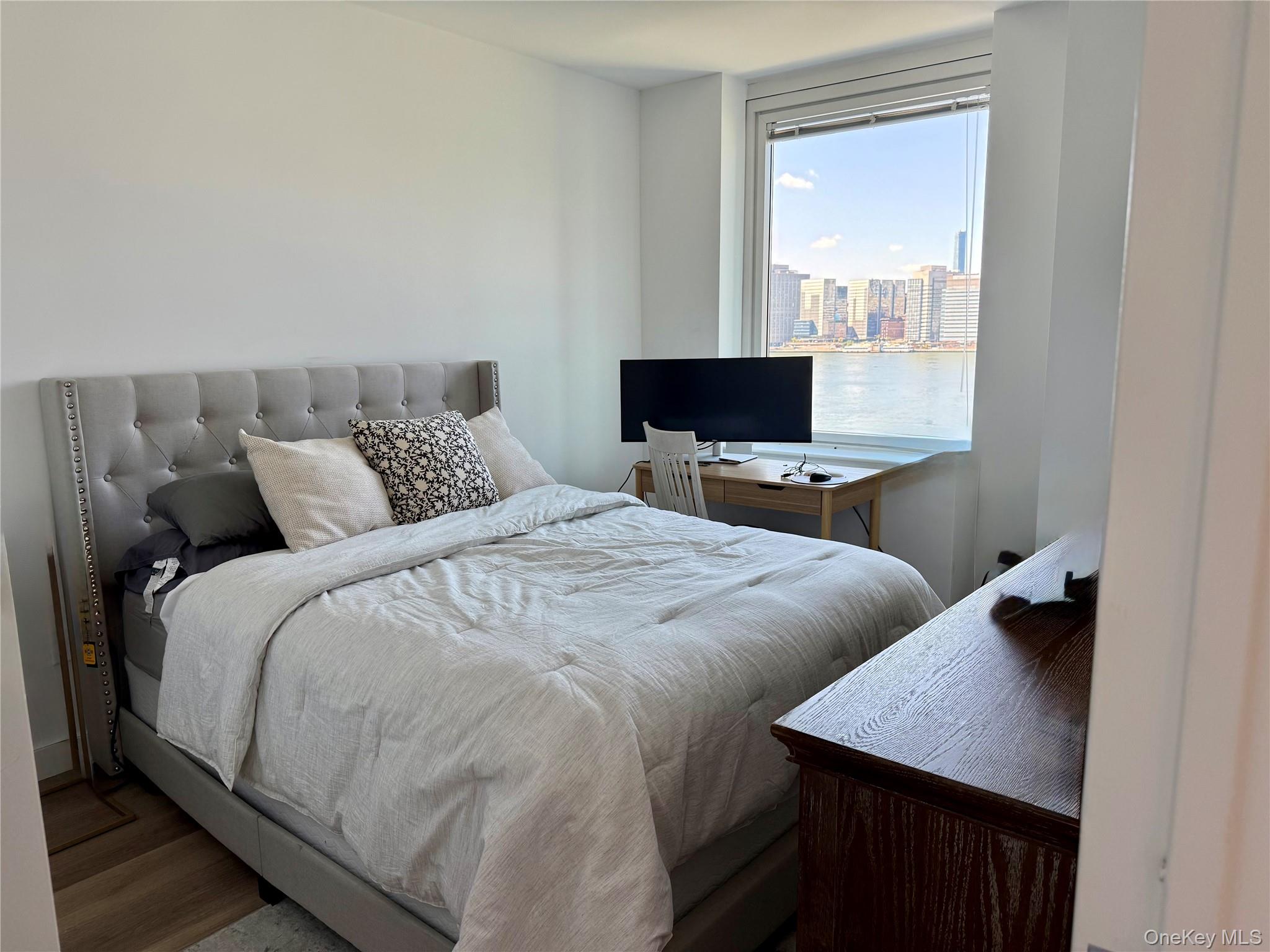 #7 photo, 52-03 Center Boulevard, Long Island City , NY 11101