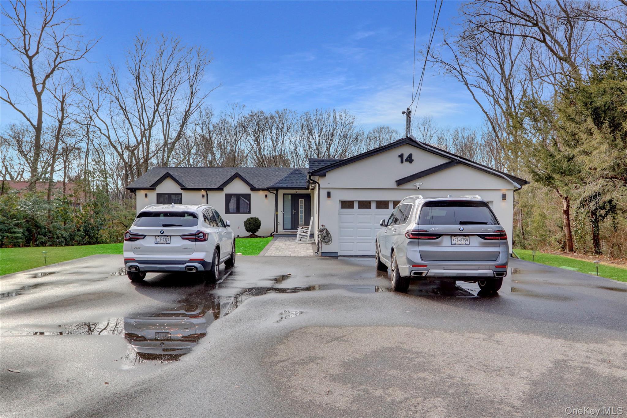 #2 photo, 14 Chatham Place, Dix Hills , NY 11746