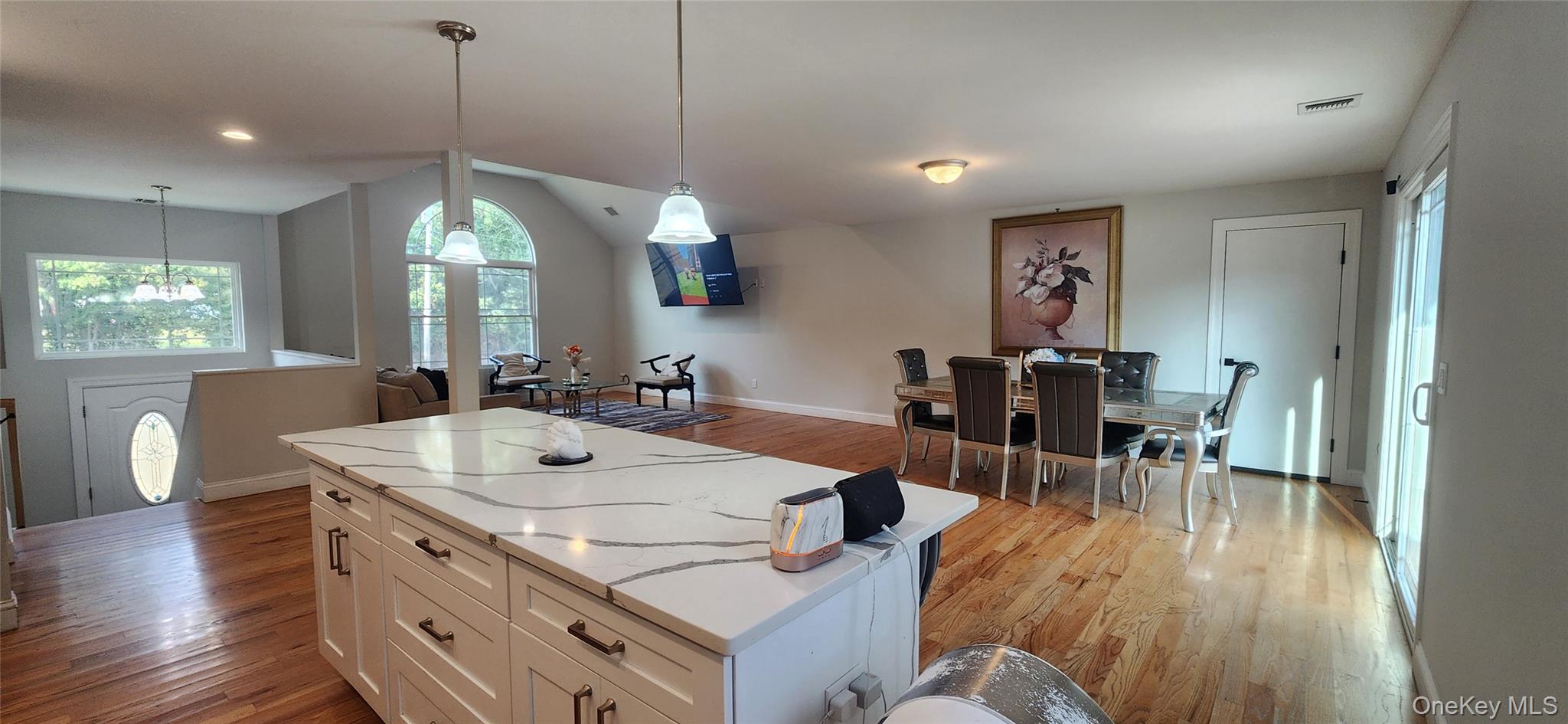 #5 photo, 464 Granny Road, Medford , NY 11763