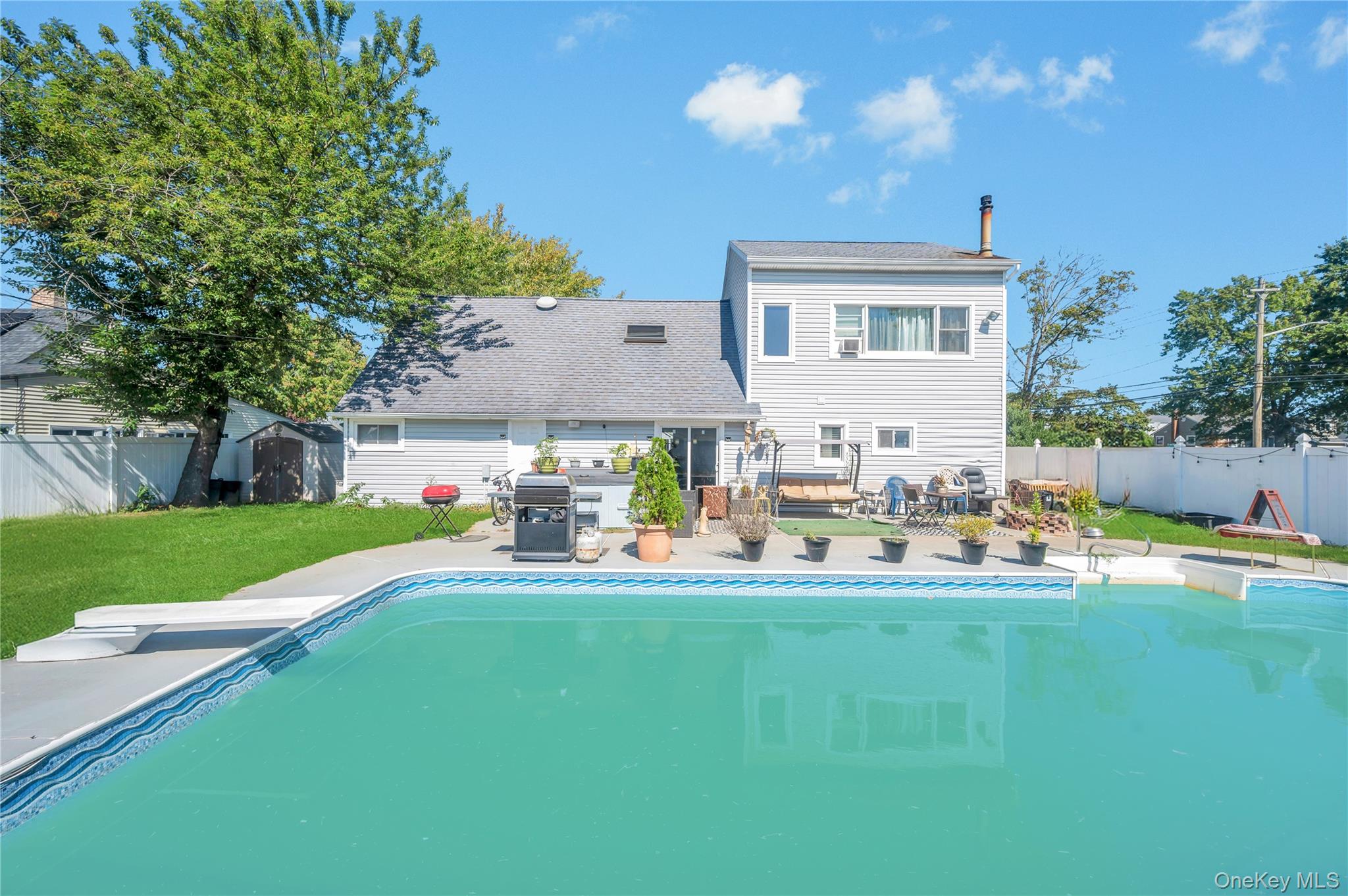 #3 photo, 6 Regal Lane, Levittown , NY 11756