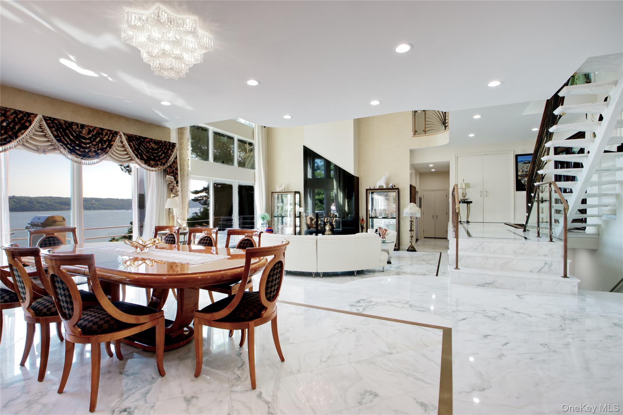 #7 photo, 26 Tennis Court Road, ナッソー郡 Cove Neck , NY 11771