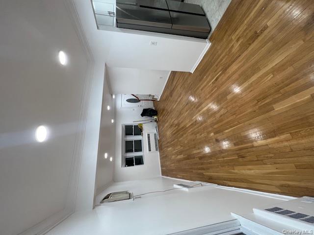 #11 photo, 35 W Belle Terre Avenue, 东长岛 Lindenhurst , NY 11757