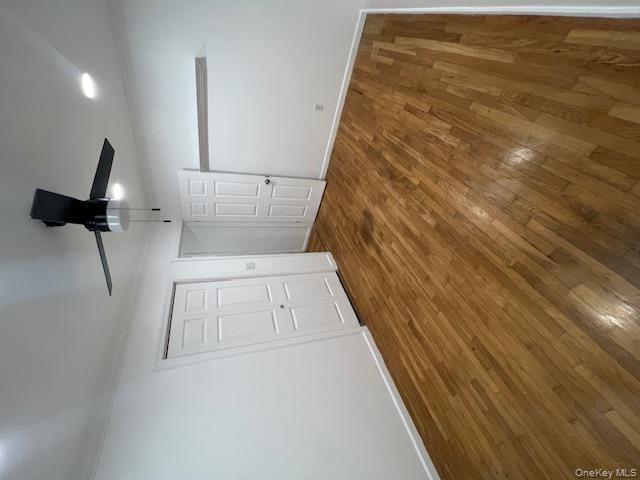 #8 photo, 35 W Belle Terre Avenue, 东长岛 Lindenhurst , NY 11757