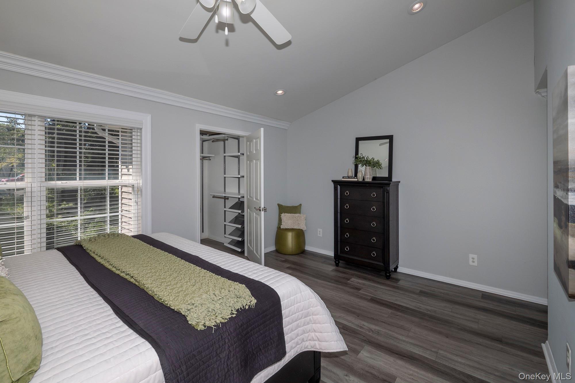 #13 photo, 80 Overlook Drive, サフォーク郡 Farmingville , NY 11738