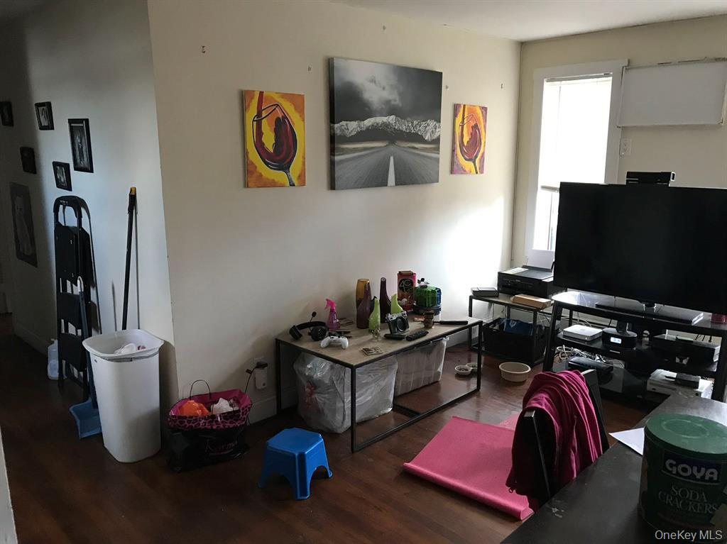 #12 photo, 76-14 69th Road, Middle Village , NY 11379