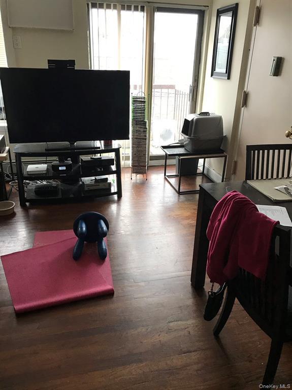 #7 photo, 76-14 69th Road, Middle Village , NY 11379