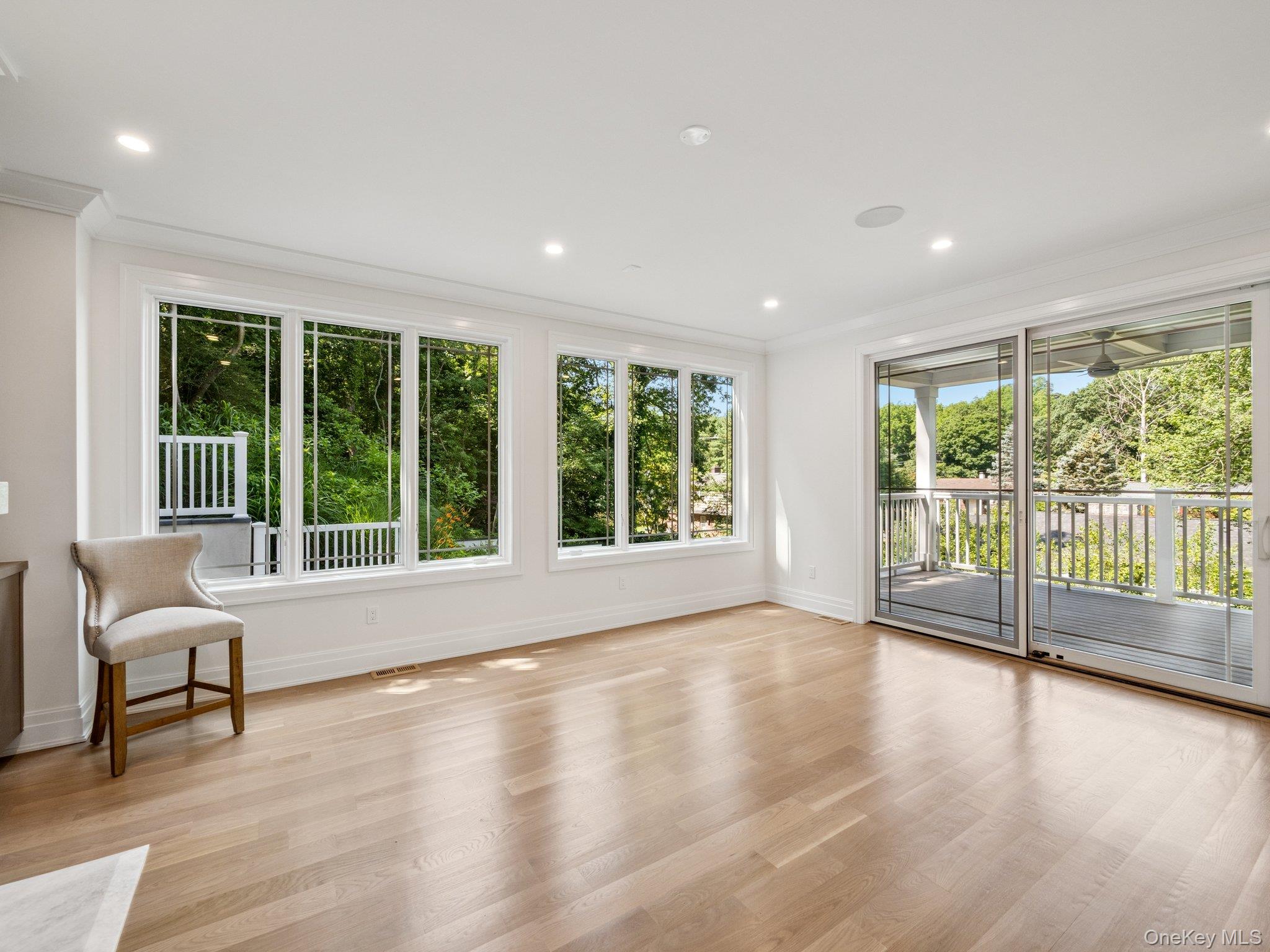 #15 photo, 2 Arthur Place, ナッソー郡 Woodbury , NY 11797