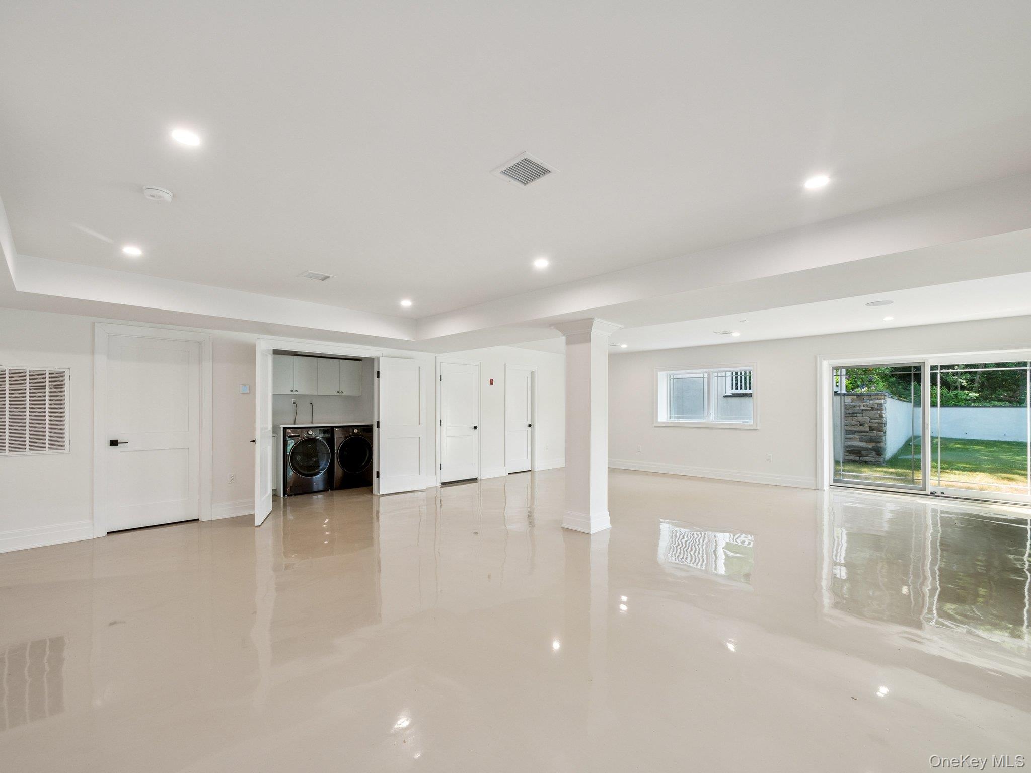 #4 photo, 2 Arthur Place, ナッソー郡 Woodbury , NY 11797