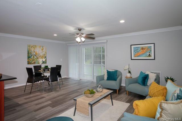 #4 photo, 100 Overlook Drive, サフォーク郡 Farmingville , NY 11738