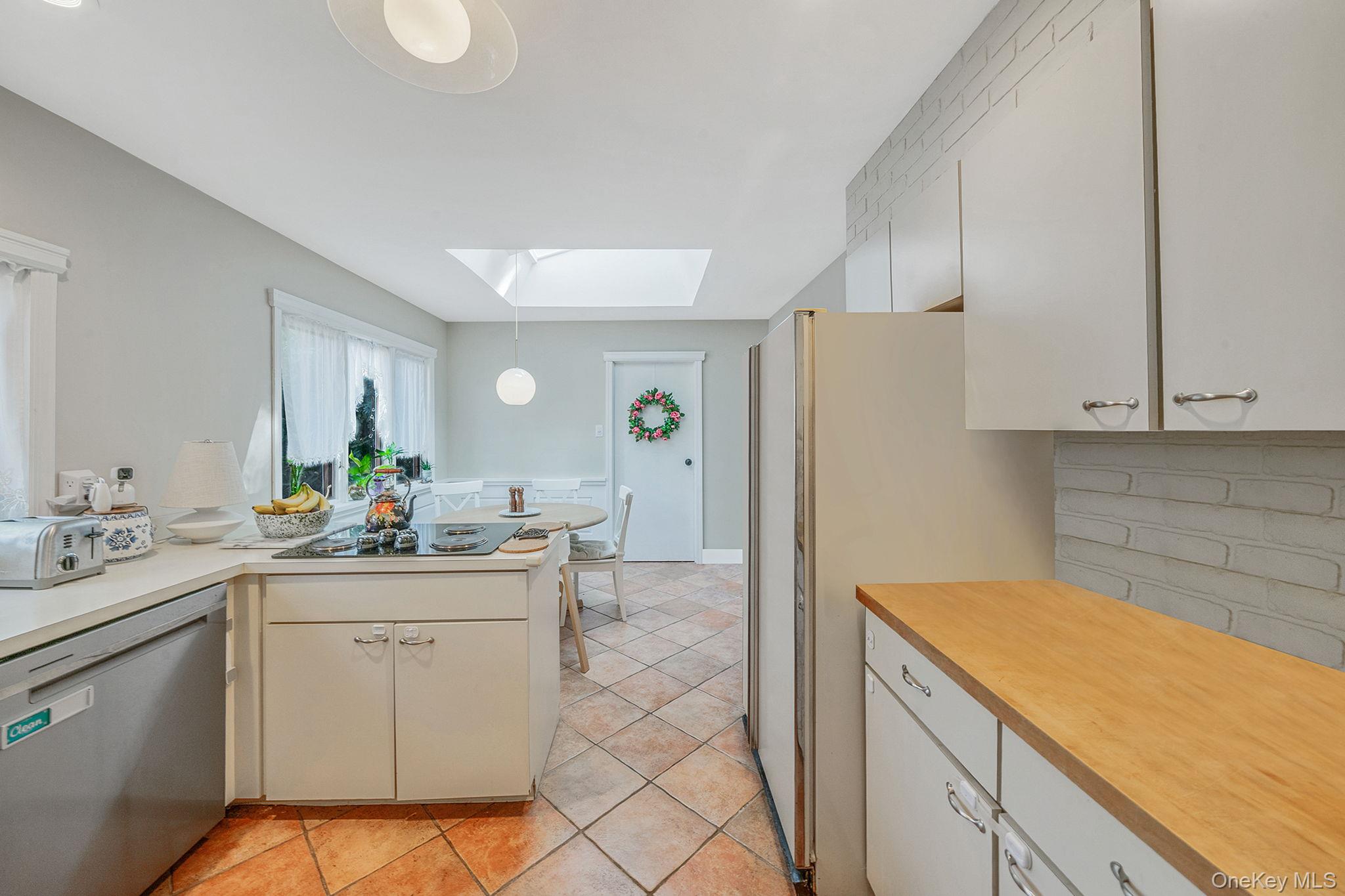 #15 photo, 3 Bowen Place, سوفولك Stony Brook , NY 11790