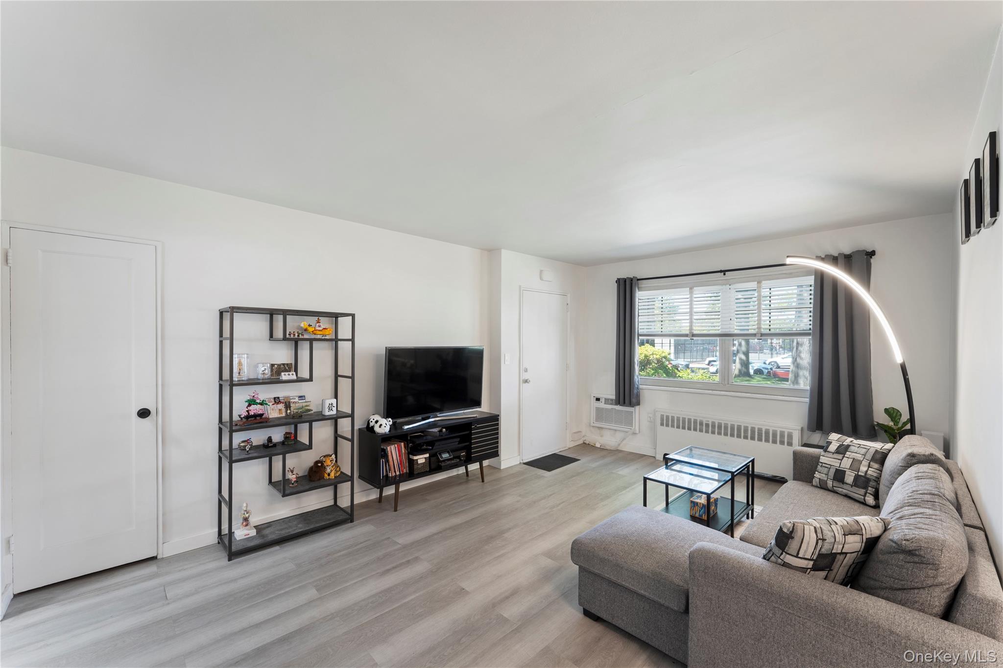 #3 photo, 249-30 63rd Avenue, Little Neck , NY 11362