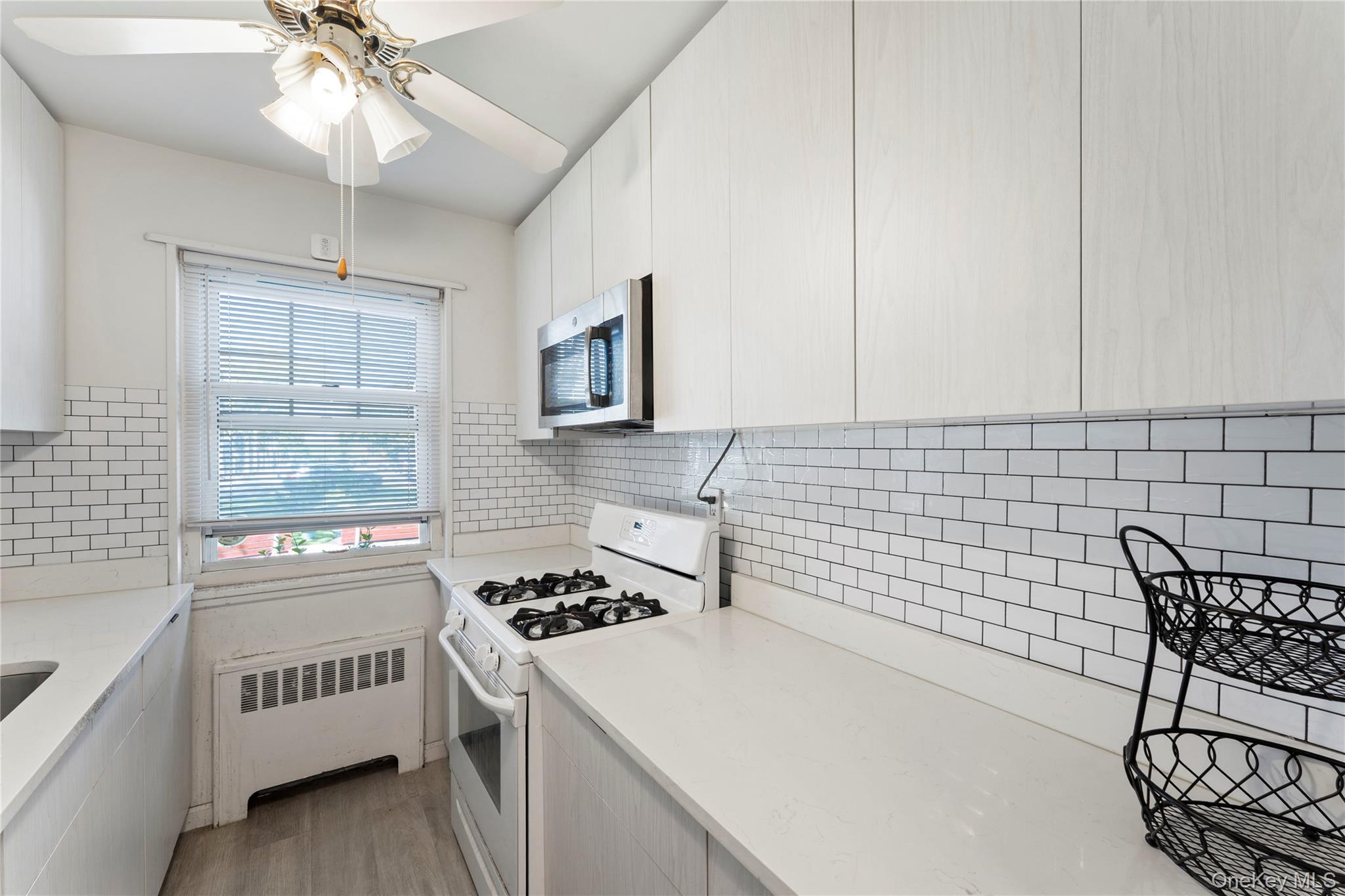 #7 photo, 249-30 63rd Avenue, Little Neck , NY 11362