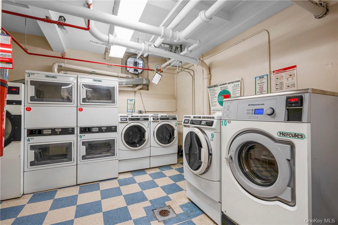 #12 photo, 525 W 235 Street, Bronx , NY 10463