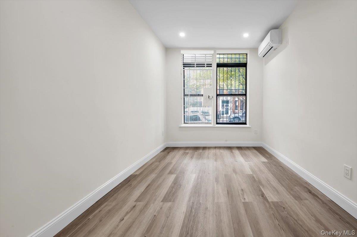 #13 photo, 442 Marion Street, ブルックリン区 Brooklyn , NY 11233