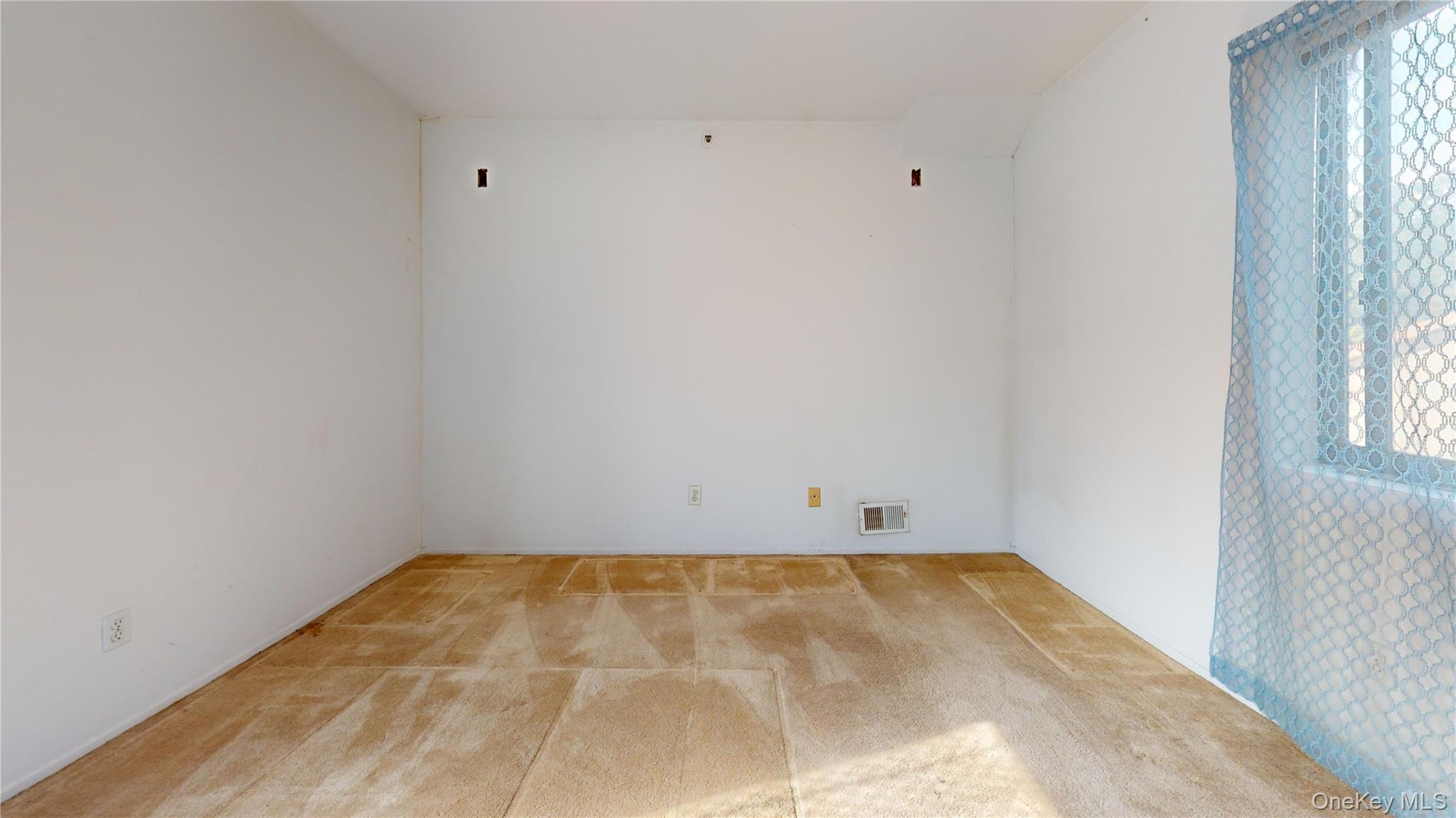 #14 photo, 414 Pine Grove Lane, Hartsdale , NY 10530