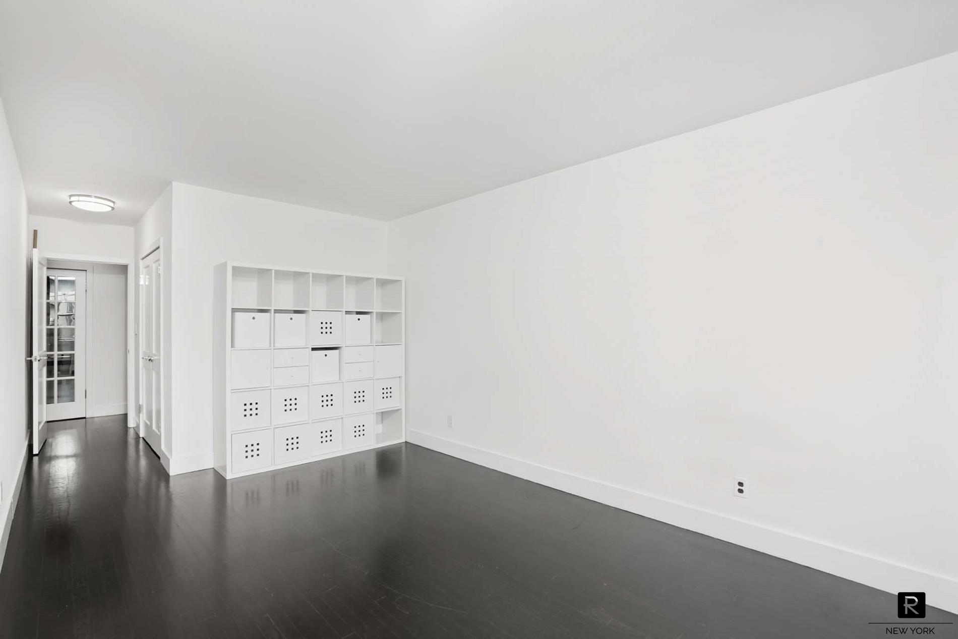 #16 photo, New York City, Upper East Side , NY 10128