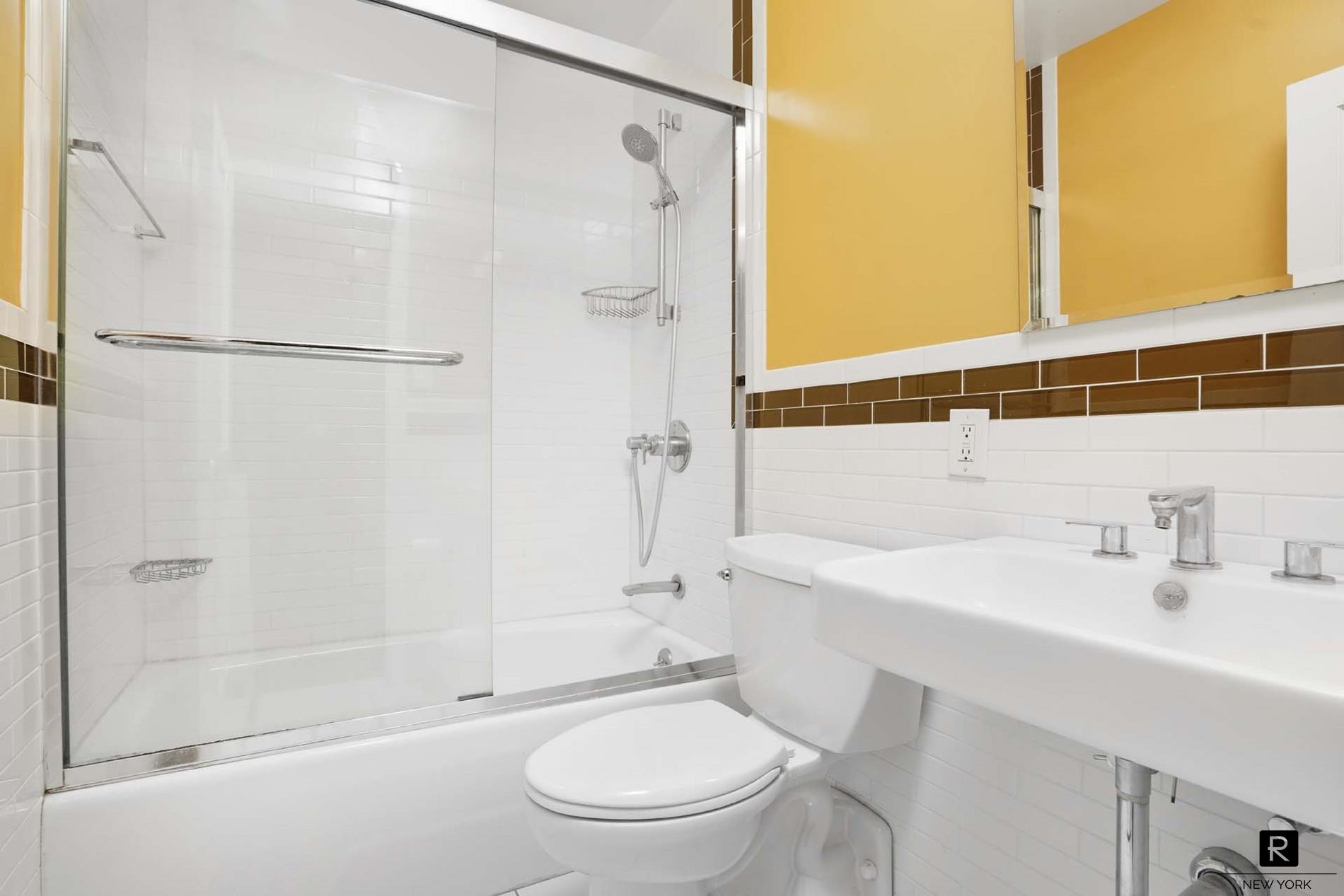 #17 photo, New York City, Upper East Side , NY 10128