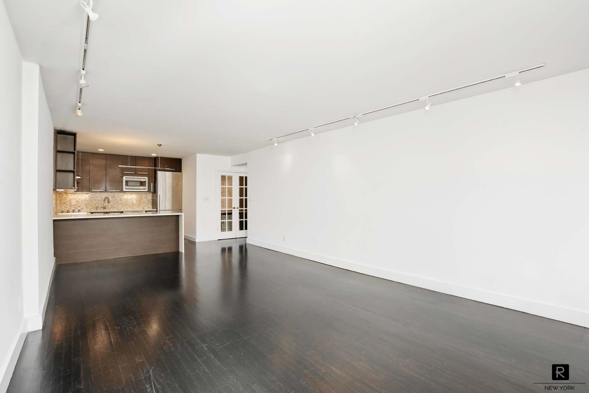 #18 photo, New York City, Upper East Side , NY 10128