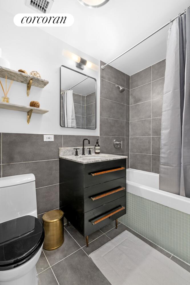 #8 photo, 151 MANHATTAN Avenue, ブルックリン区 Williamsburg,South , NY 11206