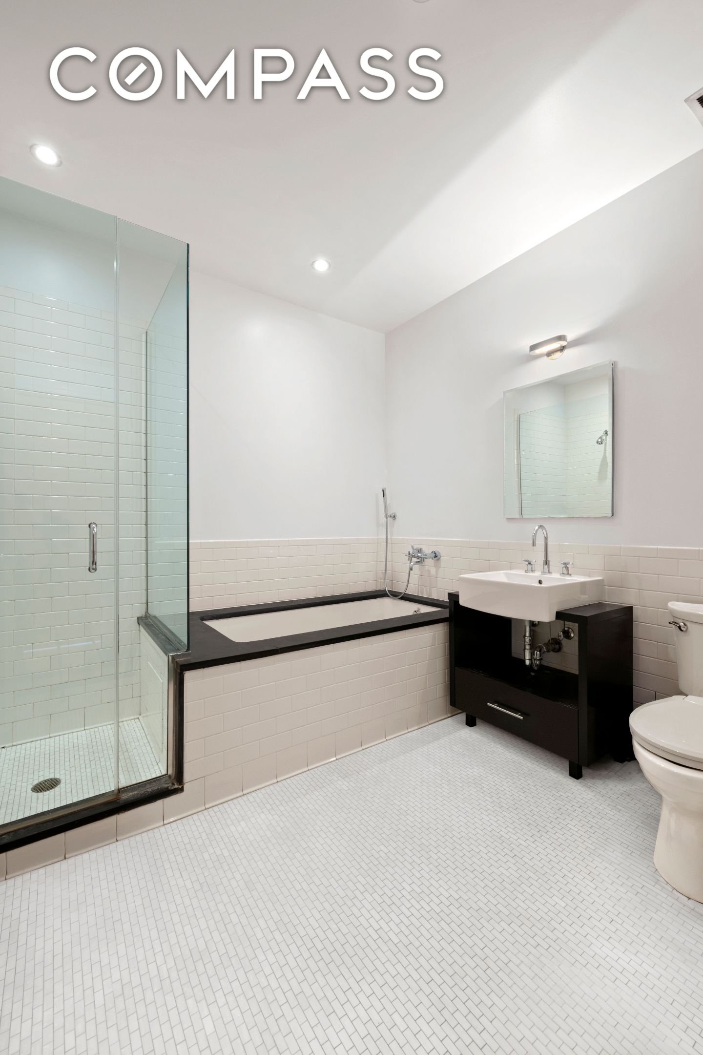 #7 photo, 110 Livingston Street, Downtown Brooklyn , NY 11201