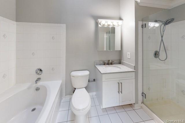 #11 photo, 137 Overlook Drive, サフォーク郡 Farmingville , NY 11738