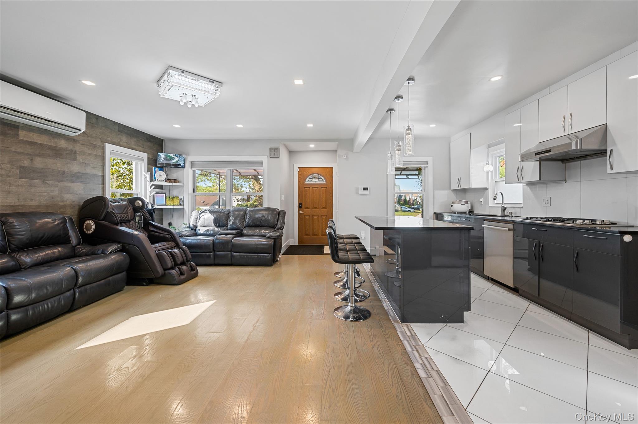 #7 photo, 48-05 186th St., Fresh Meadows , NY 11365