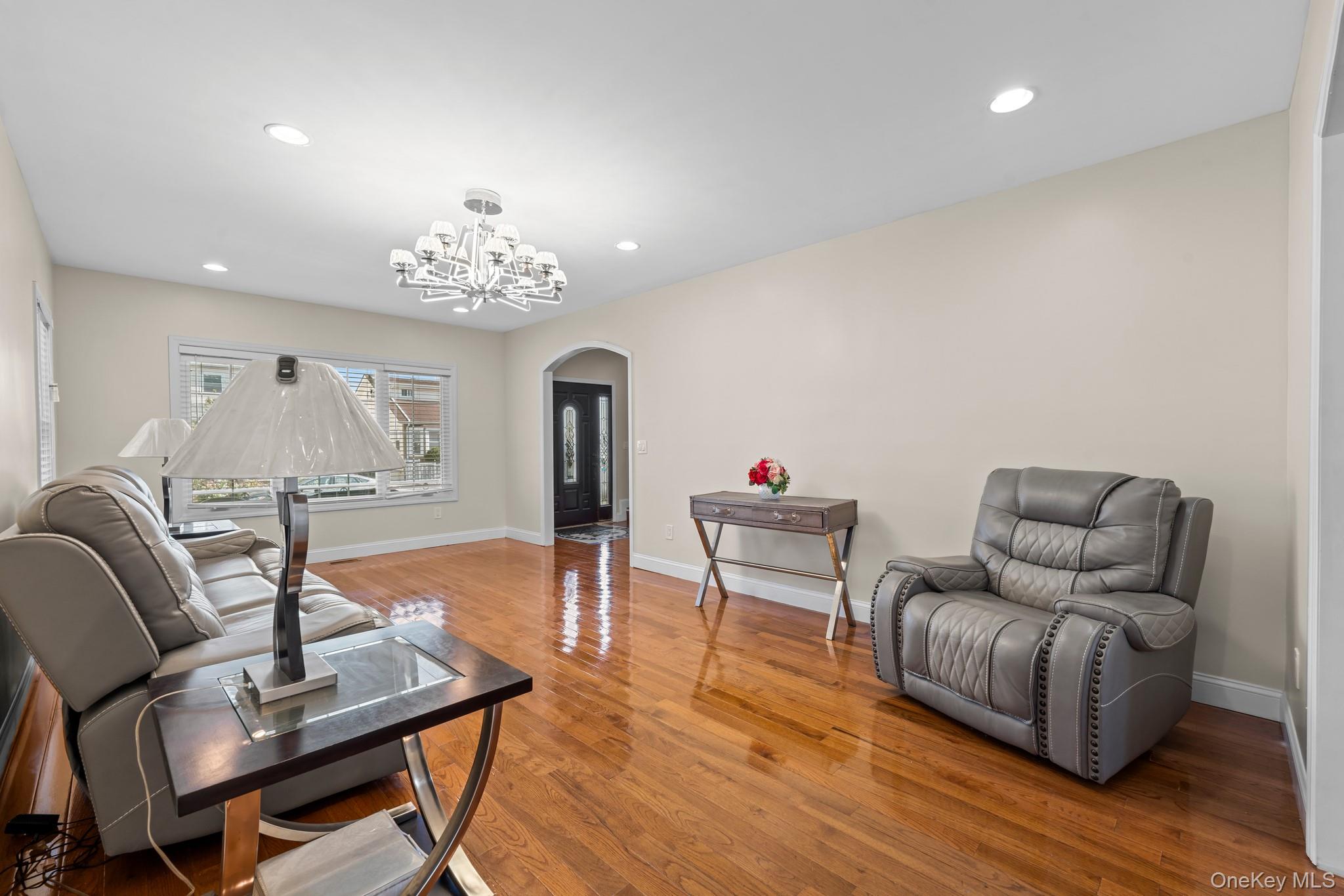 #7 photo, 226 Franklin Street, Elmont , NY 11003