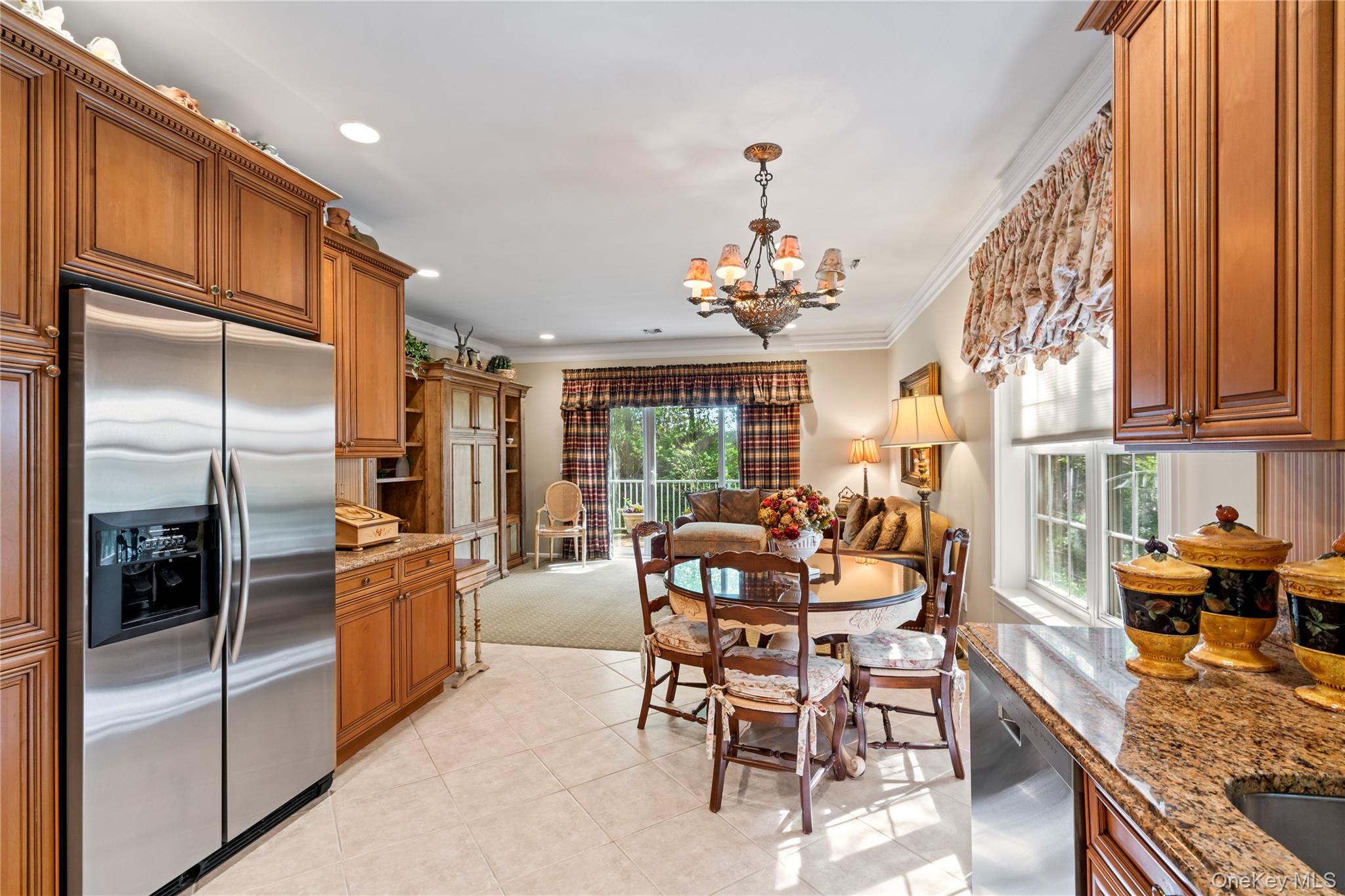 #14 photo, 30 Sagamore Drive, नासाउ काउंटी Plainview , NY 11803