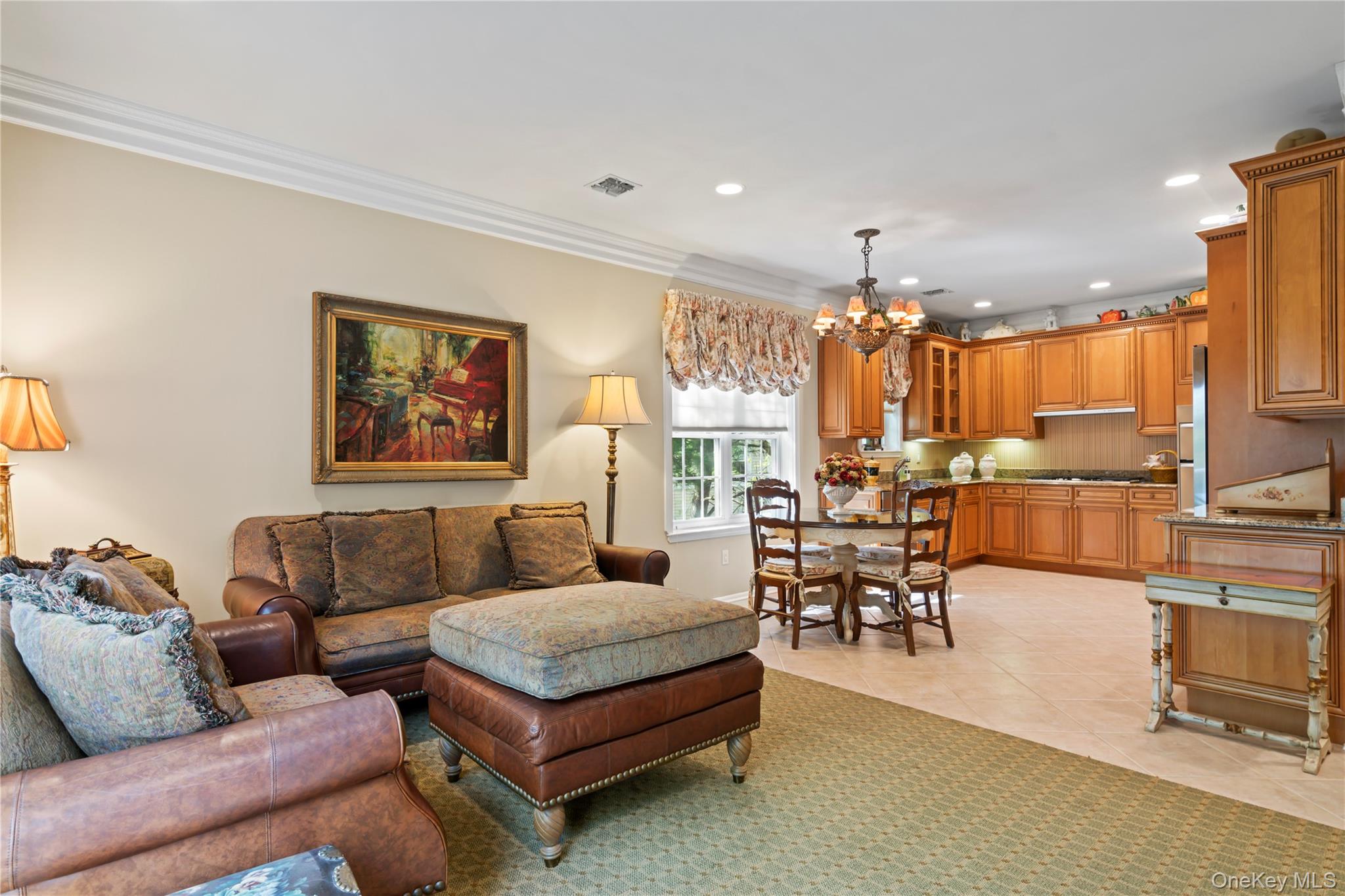 #16 photo, 30 Sagamore Drive, नासाउ काउंटी Plainview , NY 11803