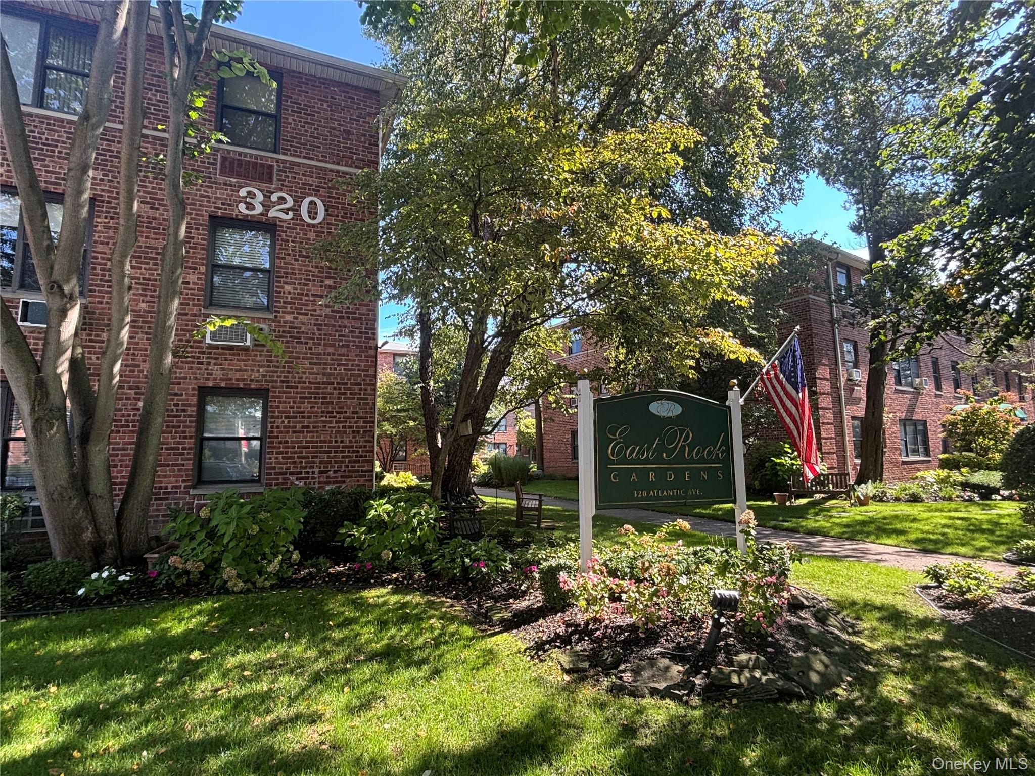 #1 photo, 320 Atlantic Avenue, East Rockaway , NY 11518