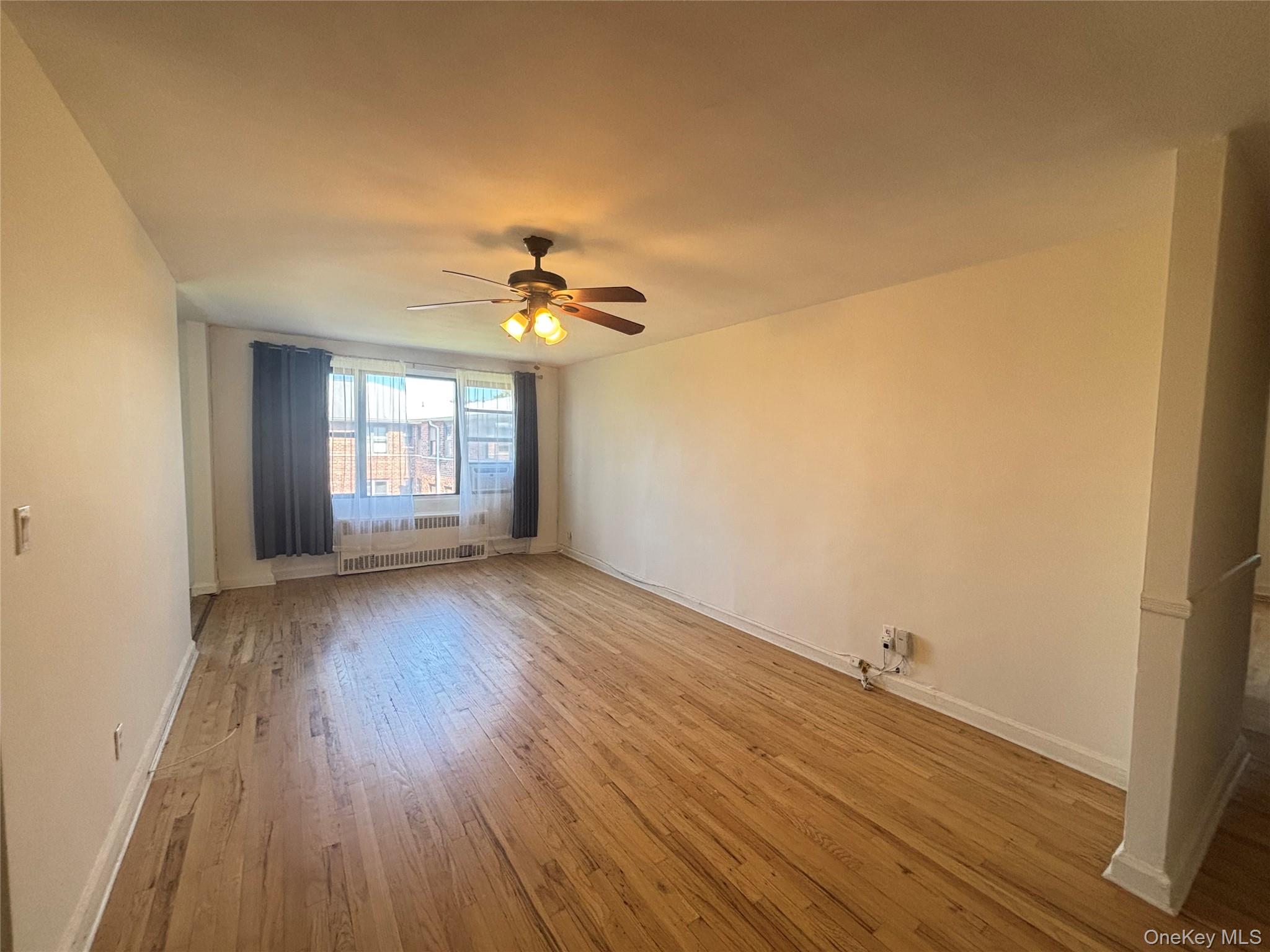 #14 photo, 320 Atlantic Avenue, East Rockaway , NY 11518